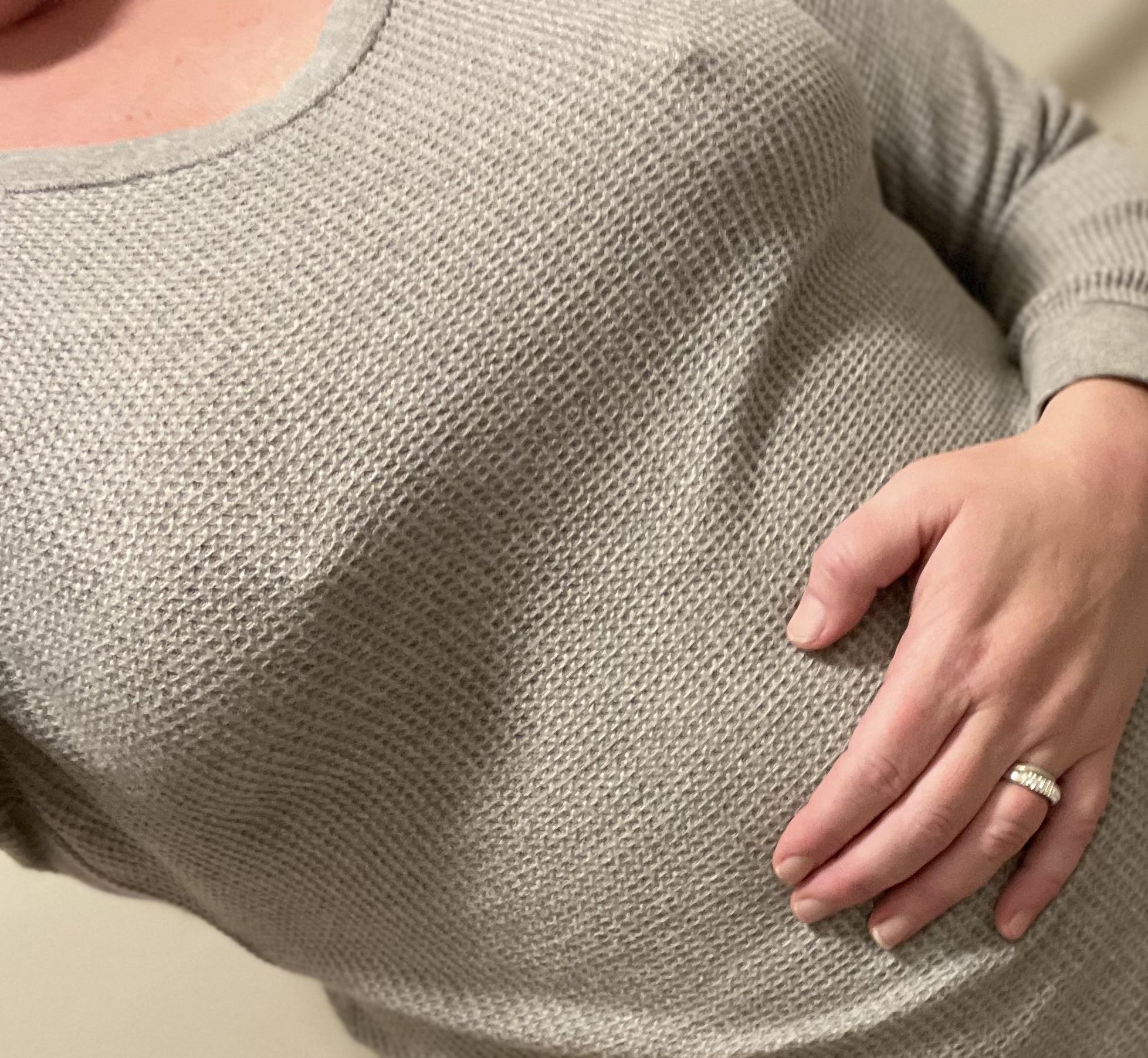 Perky full B cups : braless