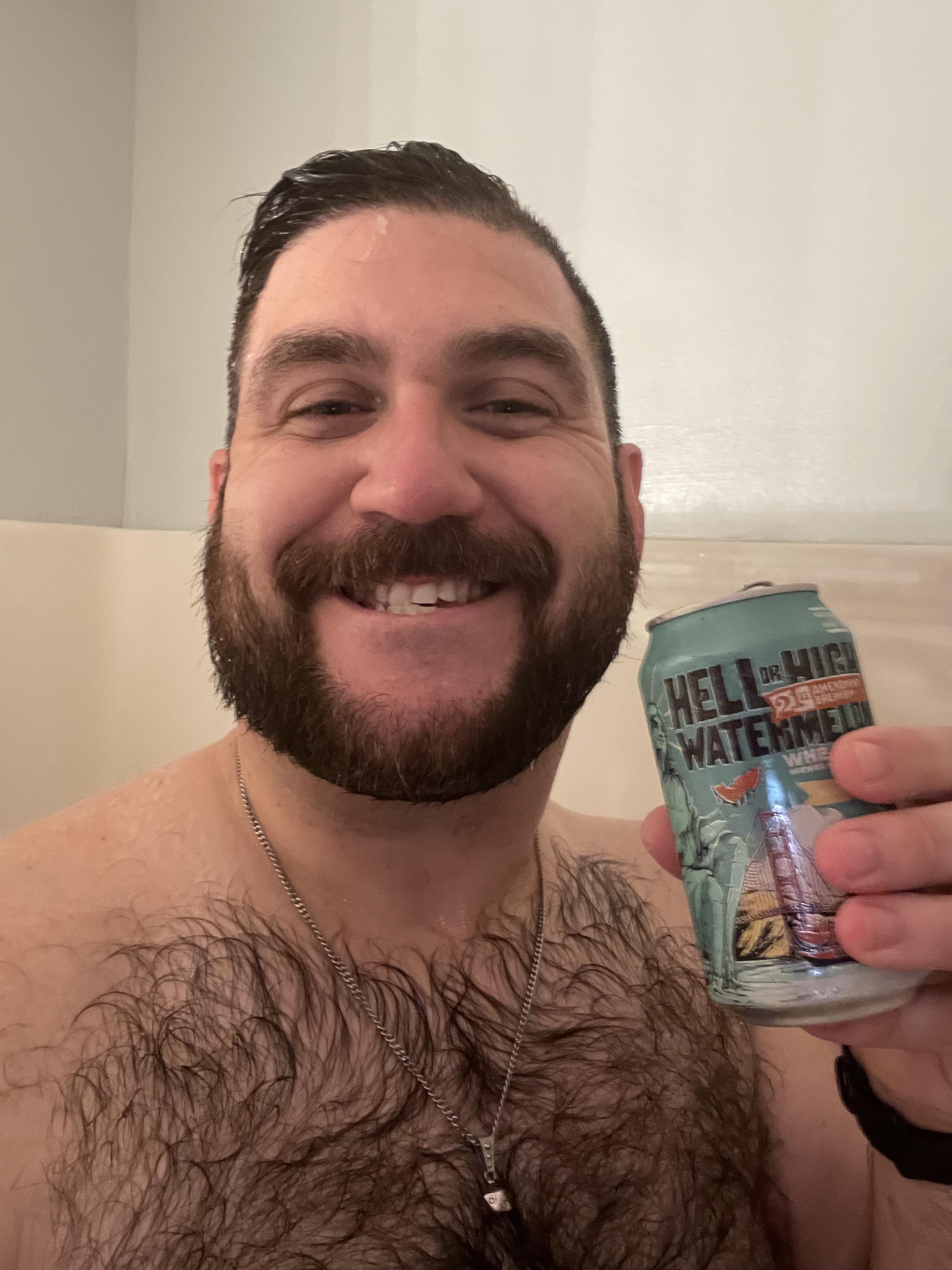 Impromptu day off means impromptu shower beer! Today I’m enjoying a