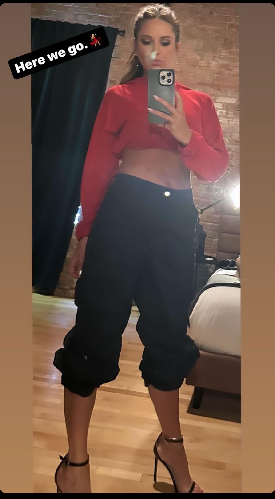 Tiffany Gomas : Barstoolboners2