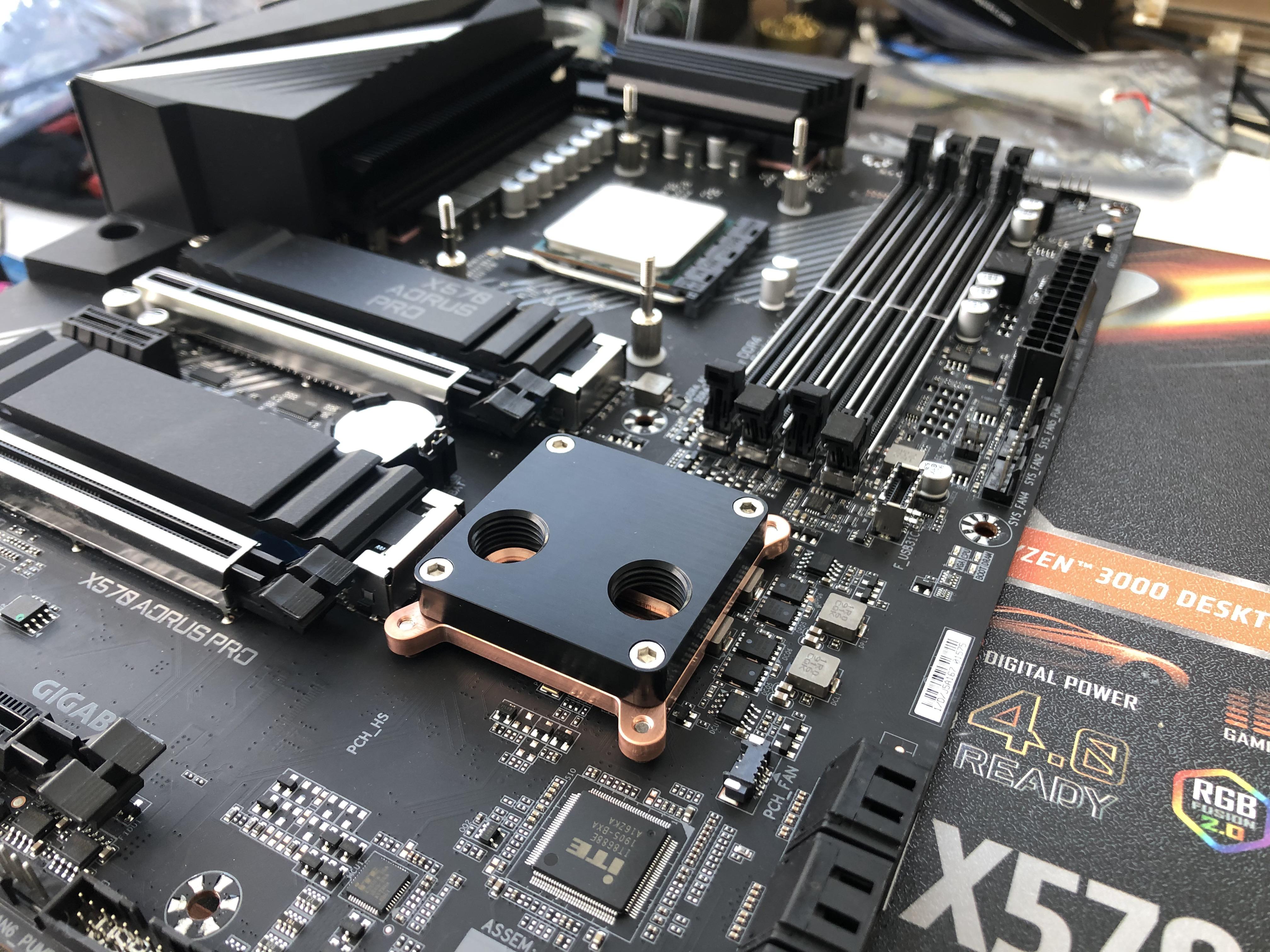 New build using an X570 Aorus Pro, chipset fan had to go. First time