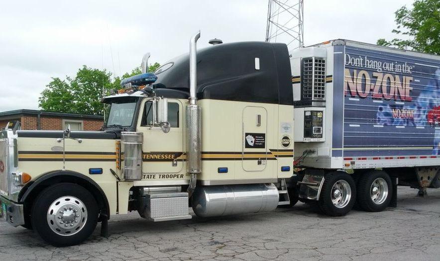 Tennessee highway patrol Semi Truck, official car of r/regularcarreviews