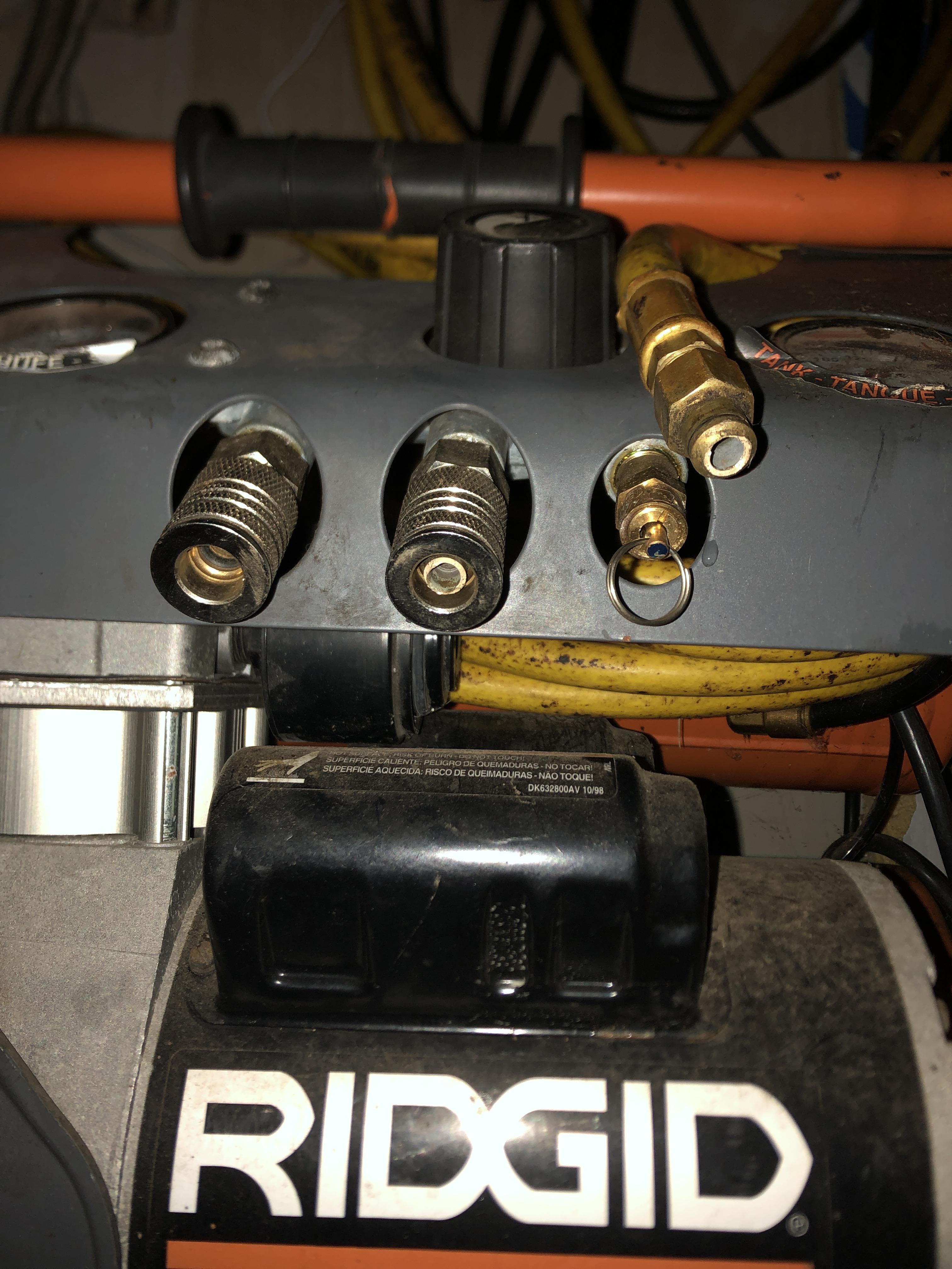 Broke an adaptor off in my dad’s air compressor. Can I fix it? r/fixit