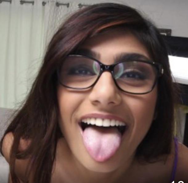 mia k. : AwaitingCum