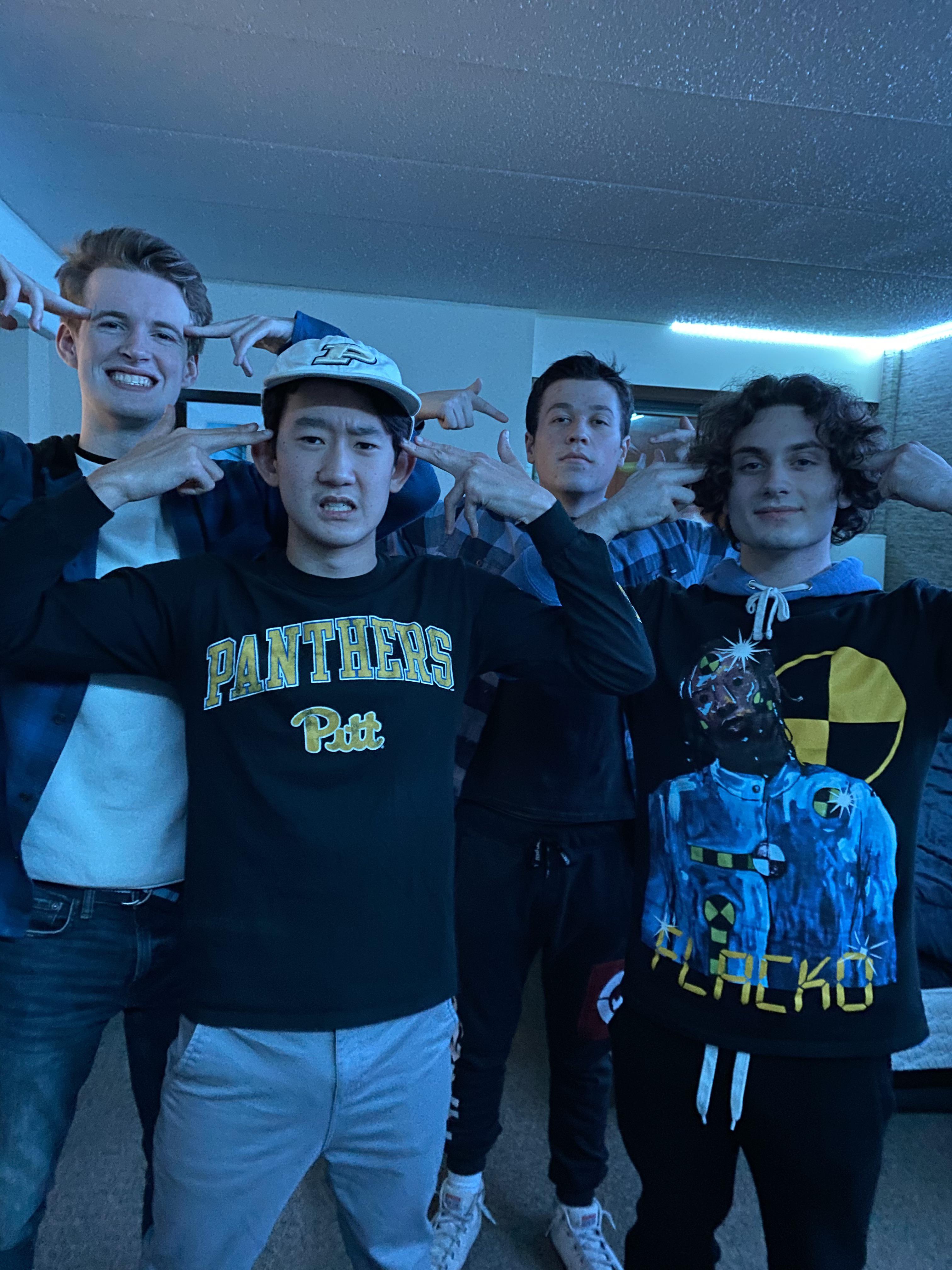 Do we look like El Bebe? DababyHentai