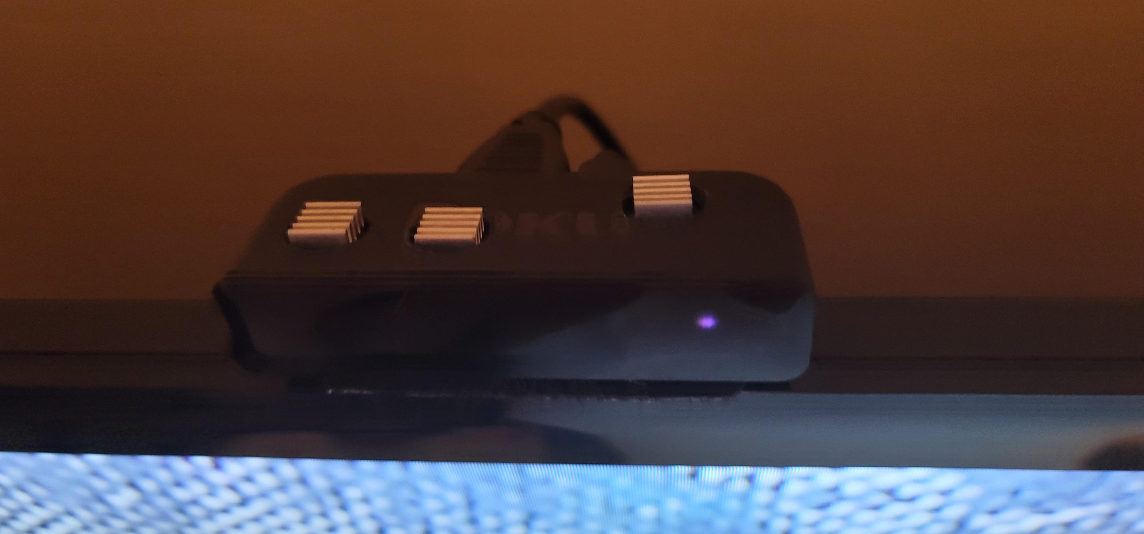 My roku is always overheating. I installed 3 heat sinks on it and it