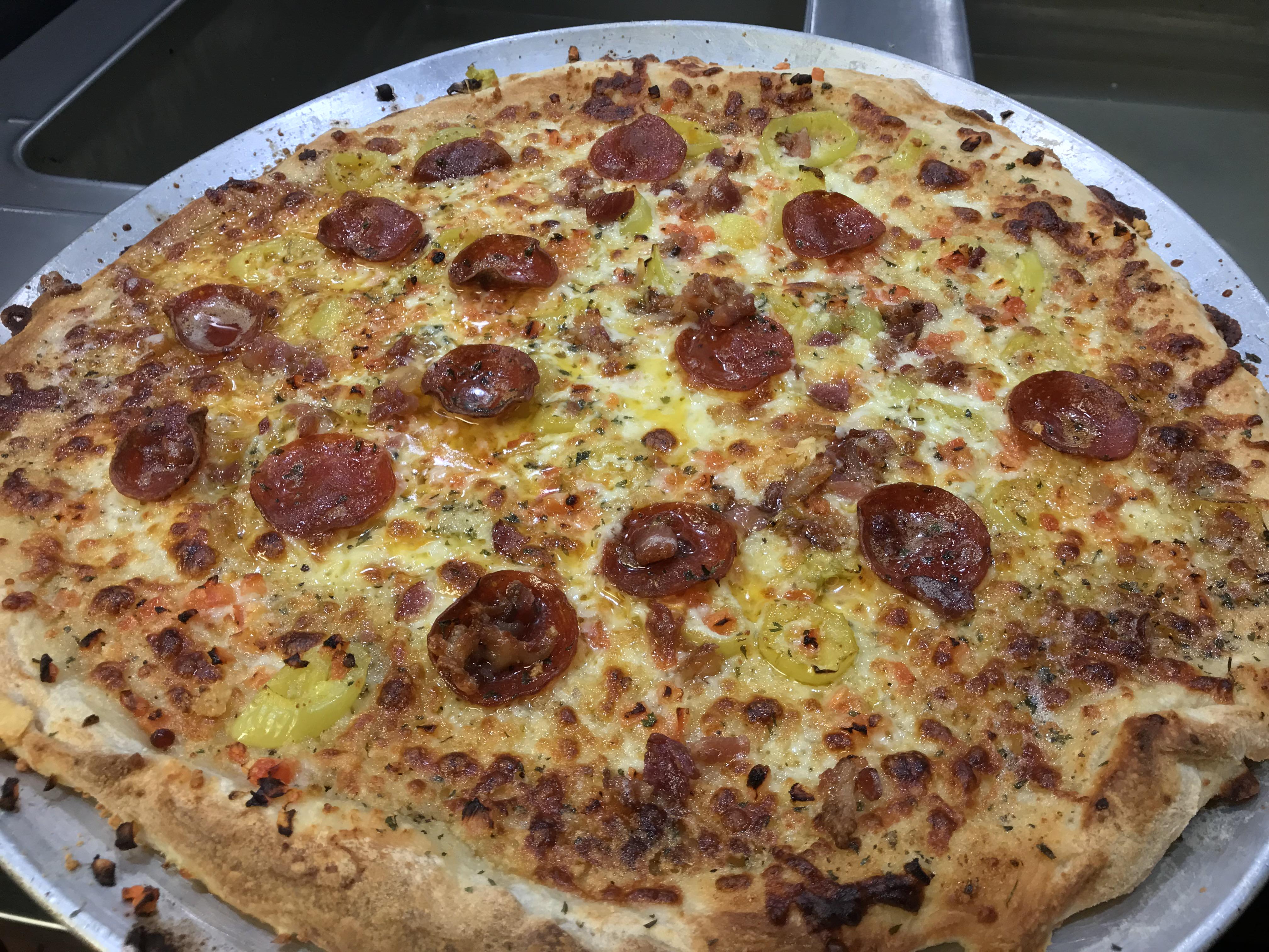 The garlic pig. Another one for the homies at work. r/Pizza