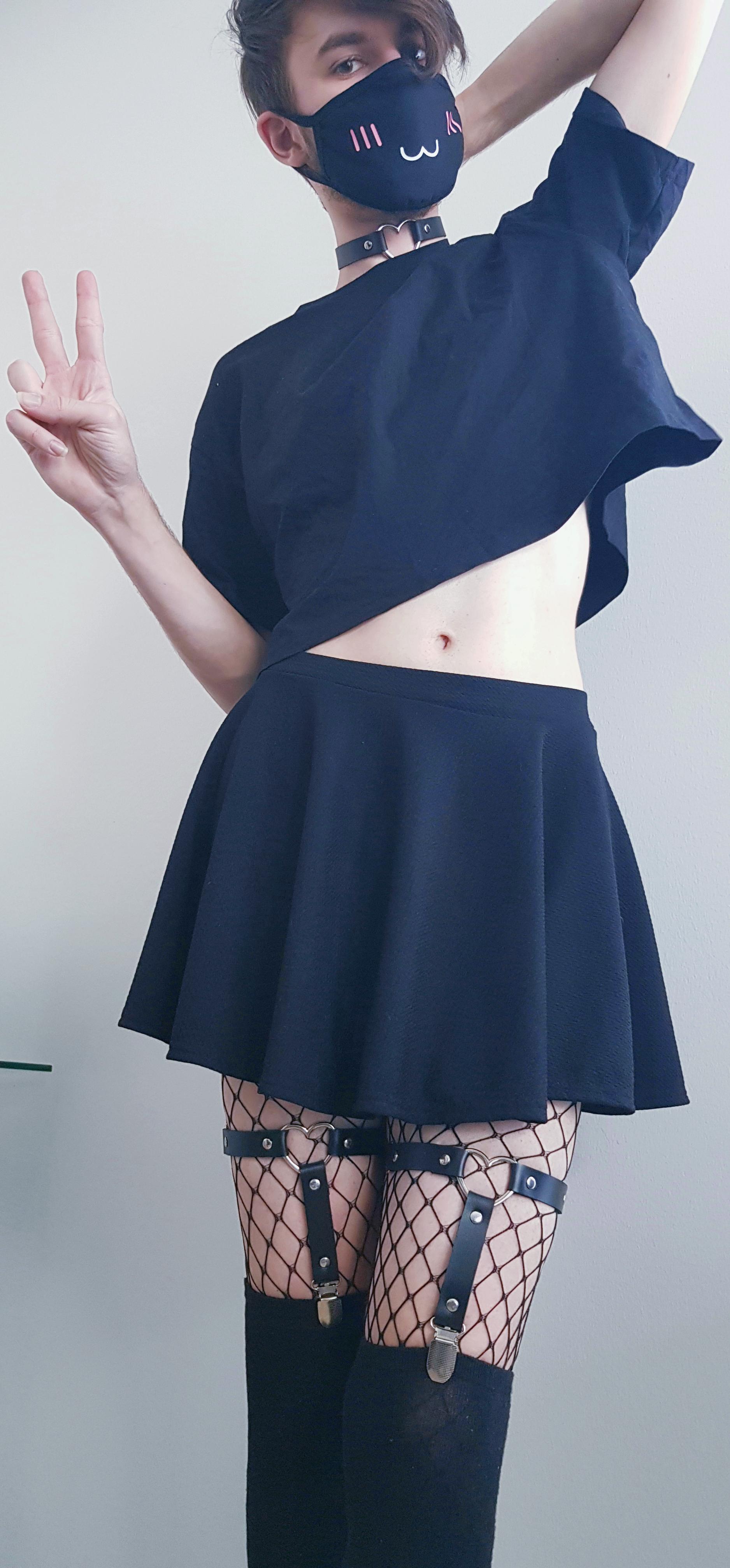 Do you like goth femboys? : femboy