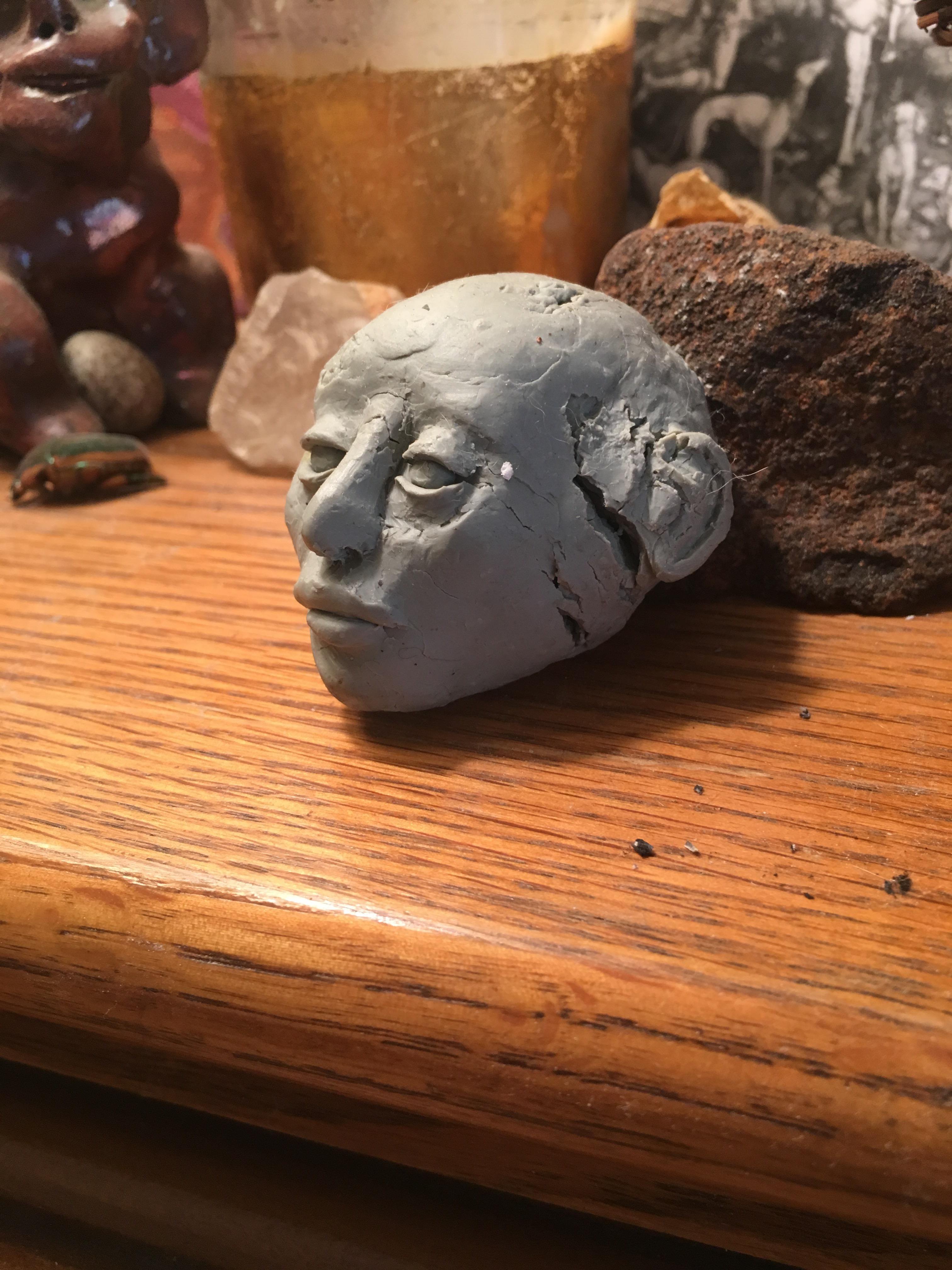 Can someone tell me what kind of clay this is?? It shapes like sculpey
