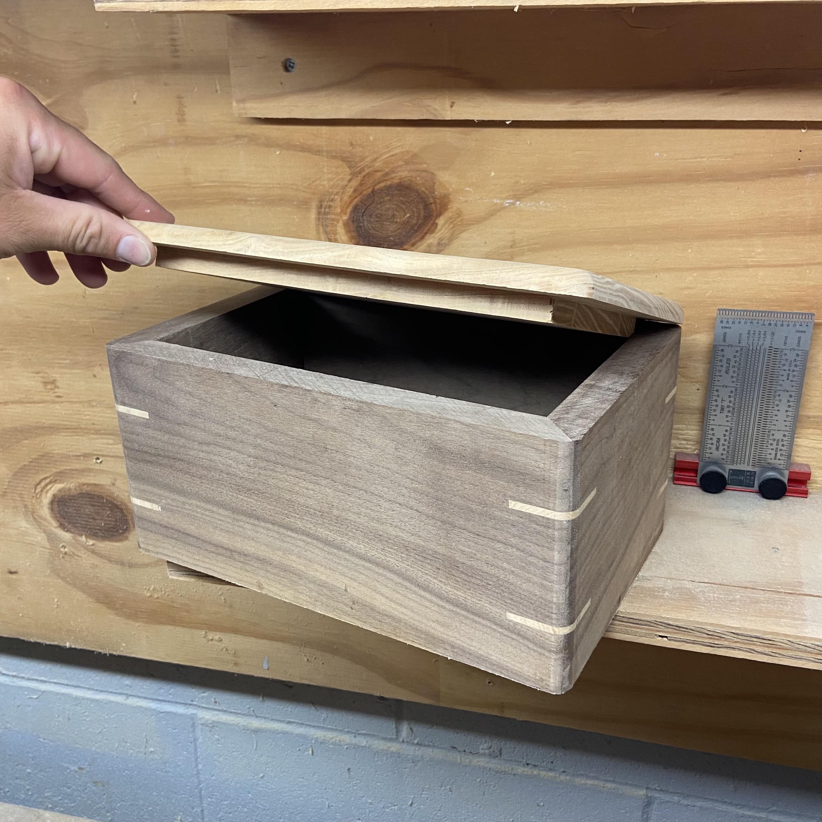 A couple of weeks ago I asked a fellow reddit woodworker what the