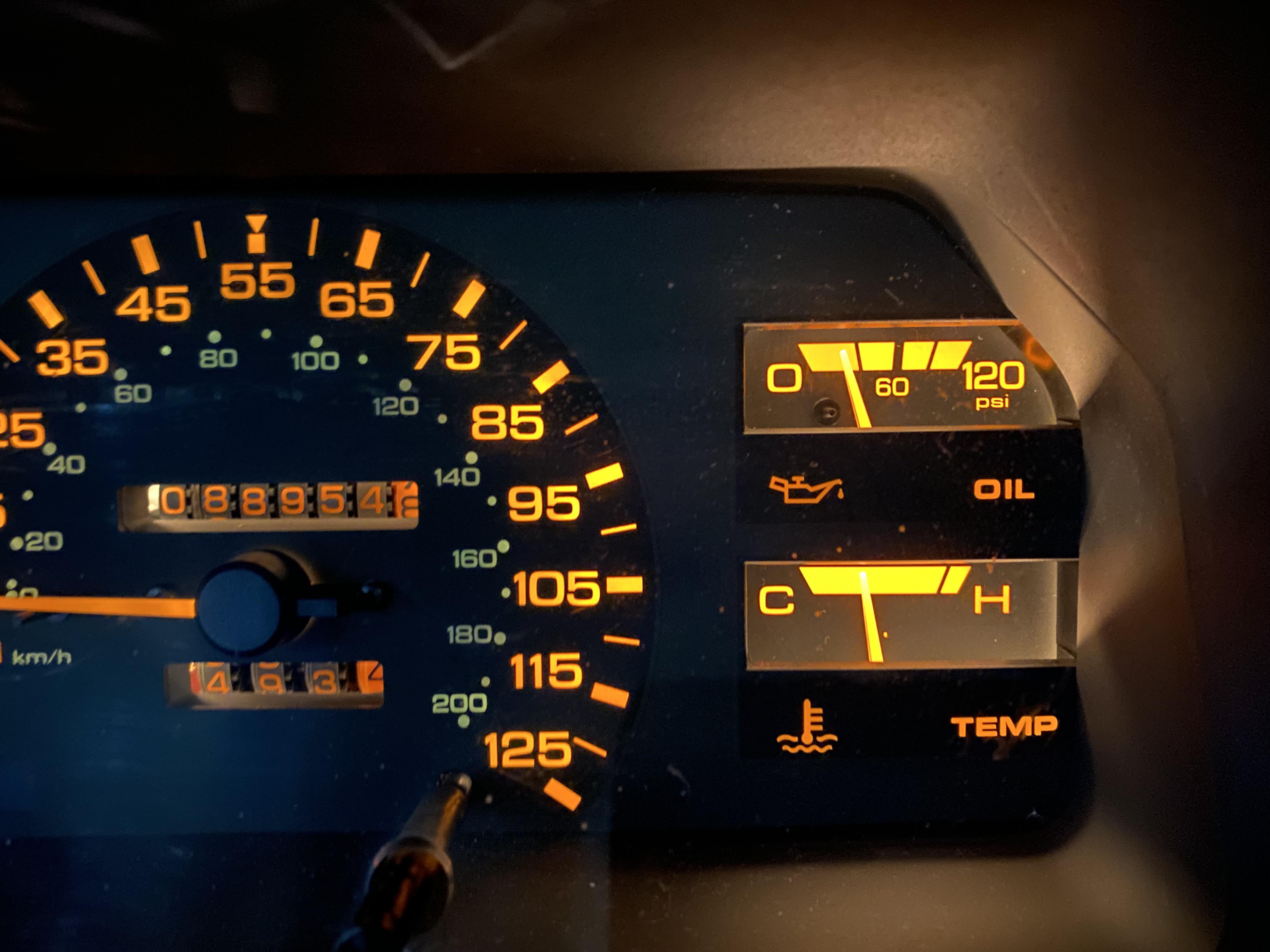 Oil pressure low when driving, normal when idling r/MechanicAdvice