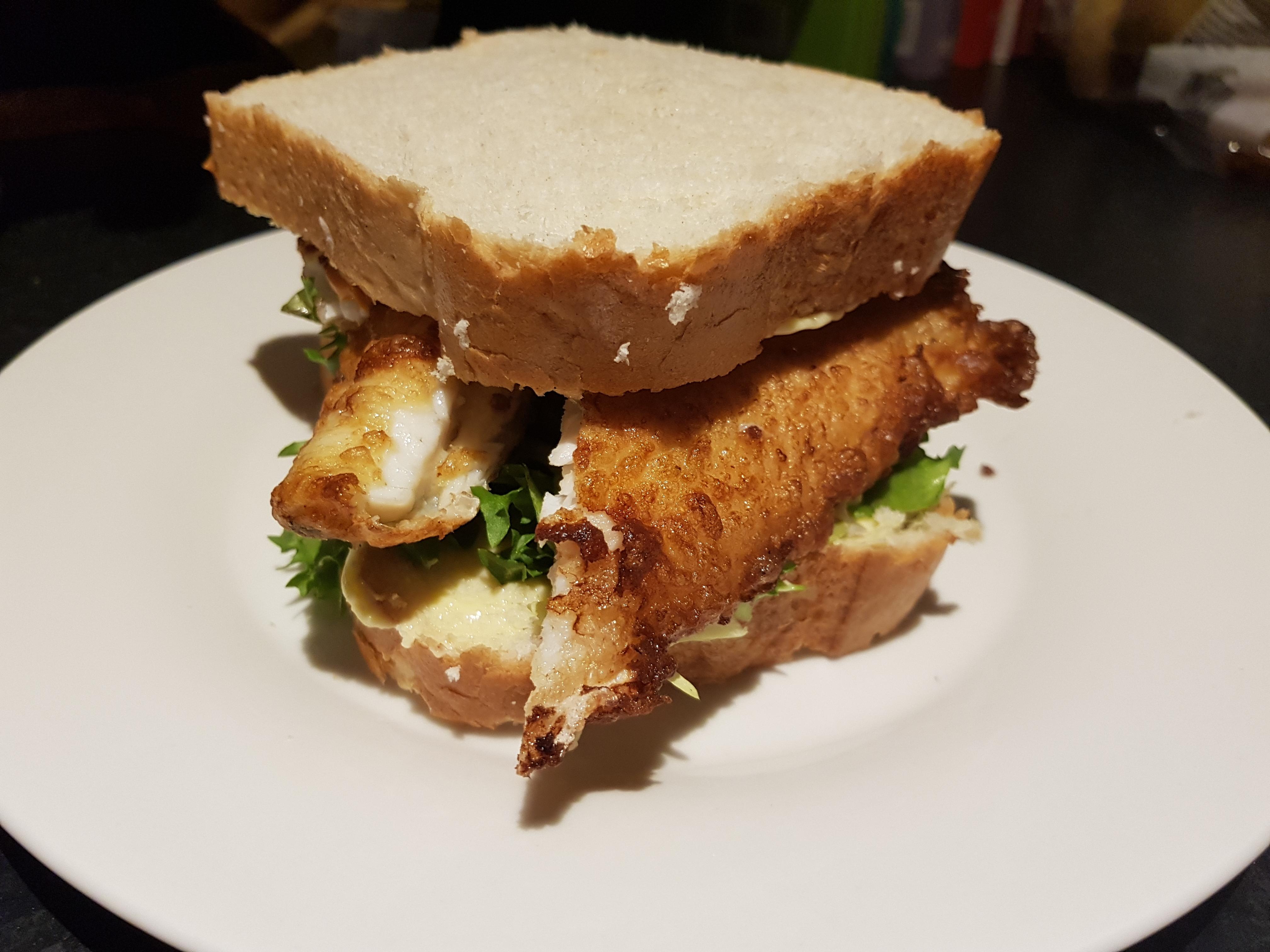 [Homemade] Beer battered sea bass sandwich with paprika mayonnaise and