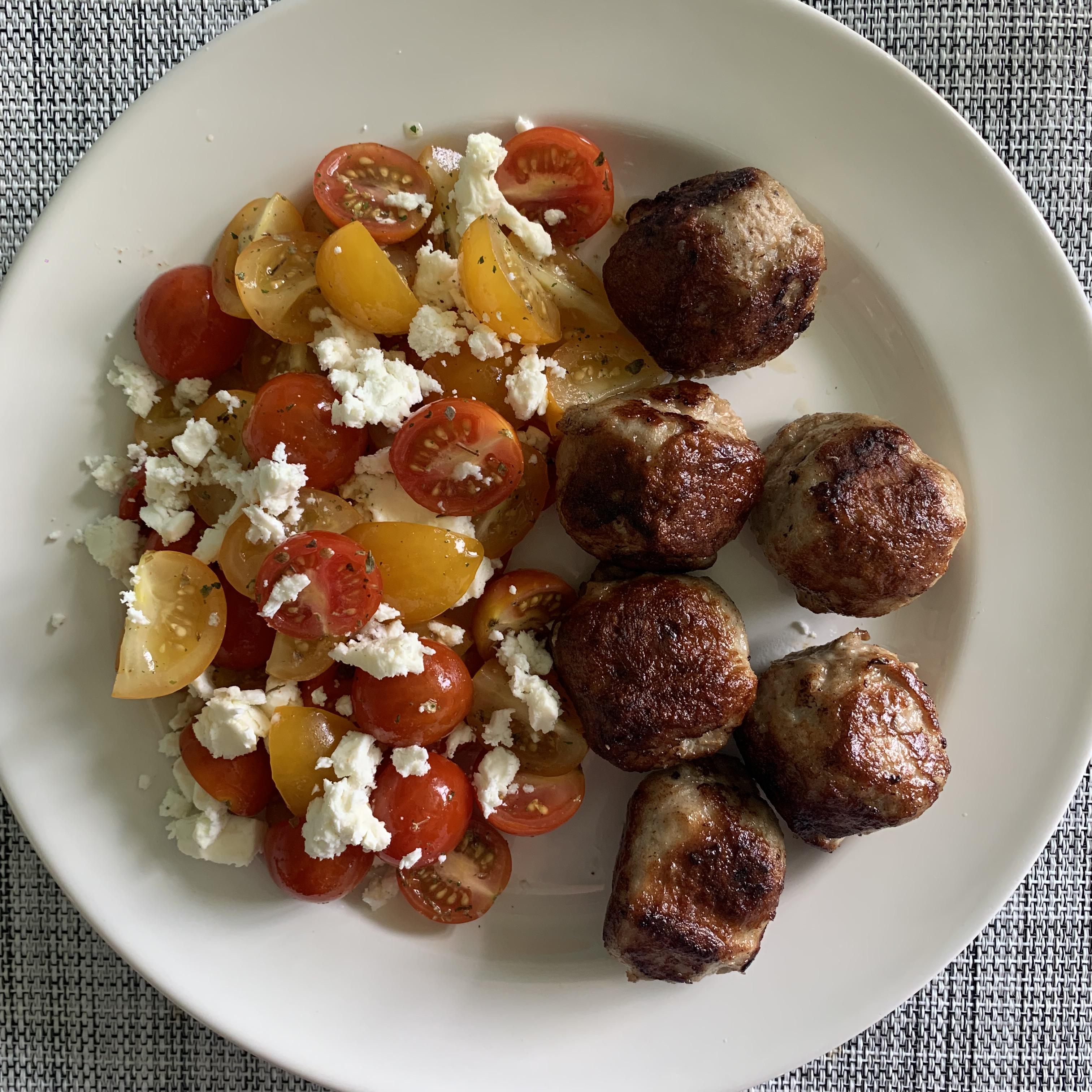 Under 500 calorie lunch turkey meatballs and tomato feta salad r