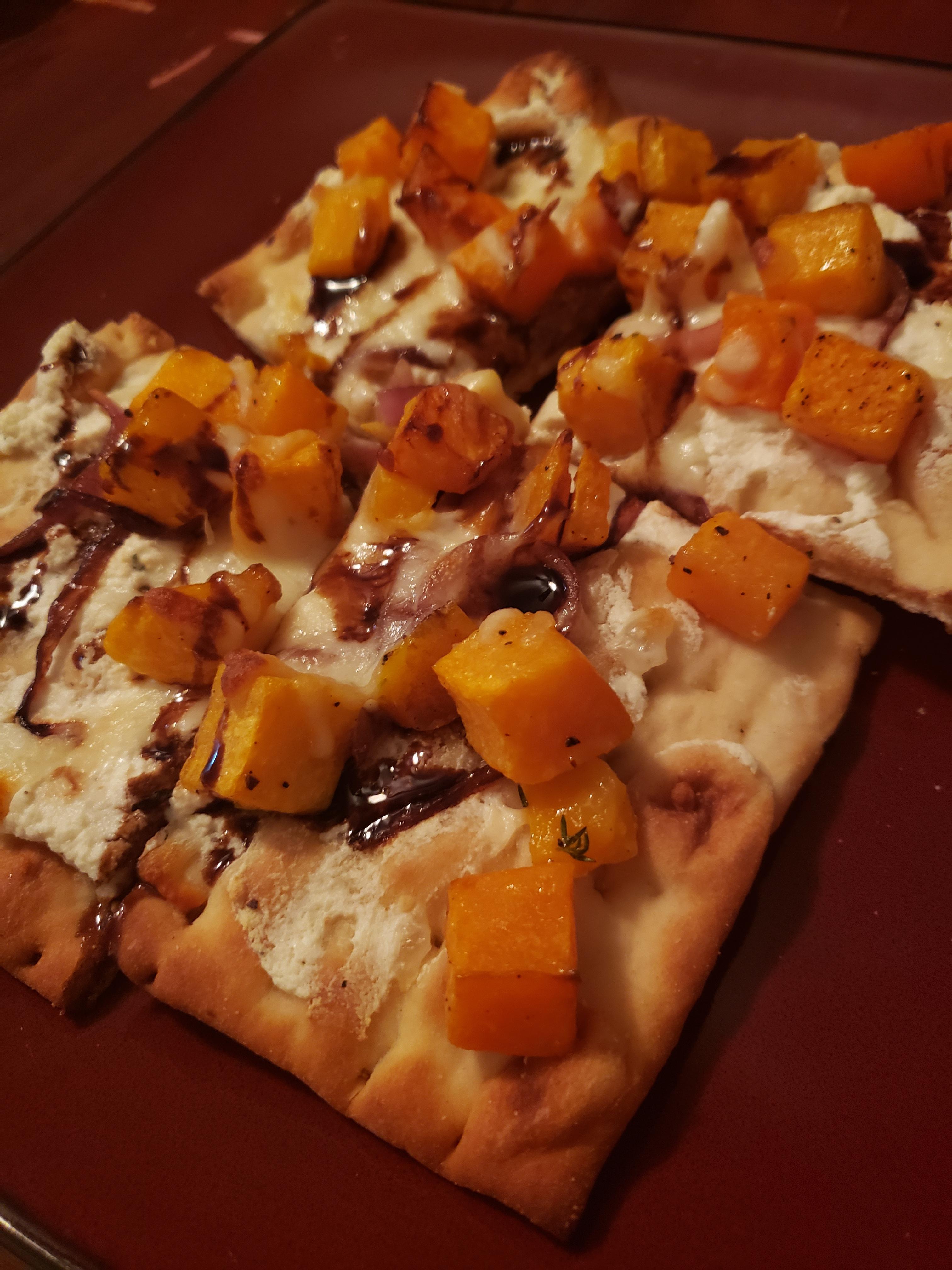 Butternut squash & caramelized onion flatbread!😃 r/hellofresh