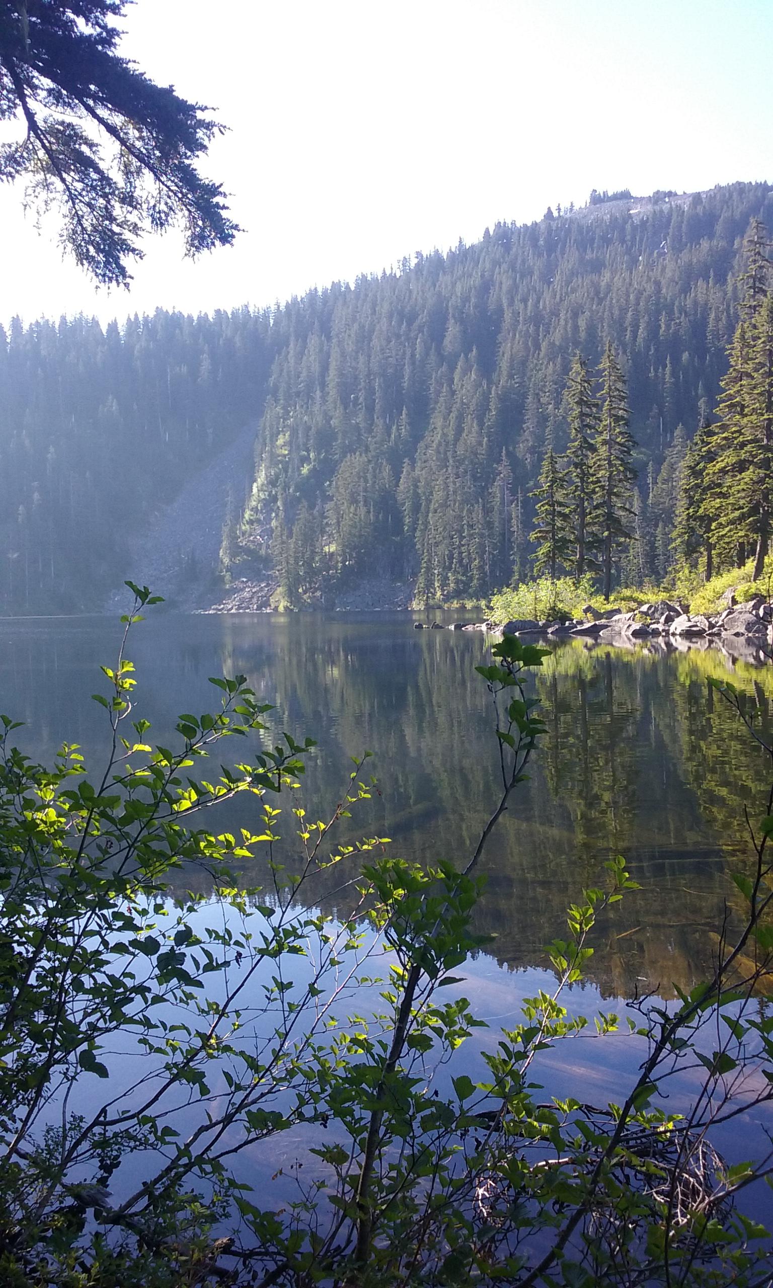 Mirror Lake, Washington [OC][2560x1536] r/EarthPorn