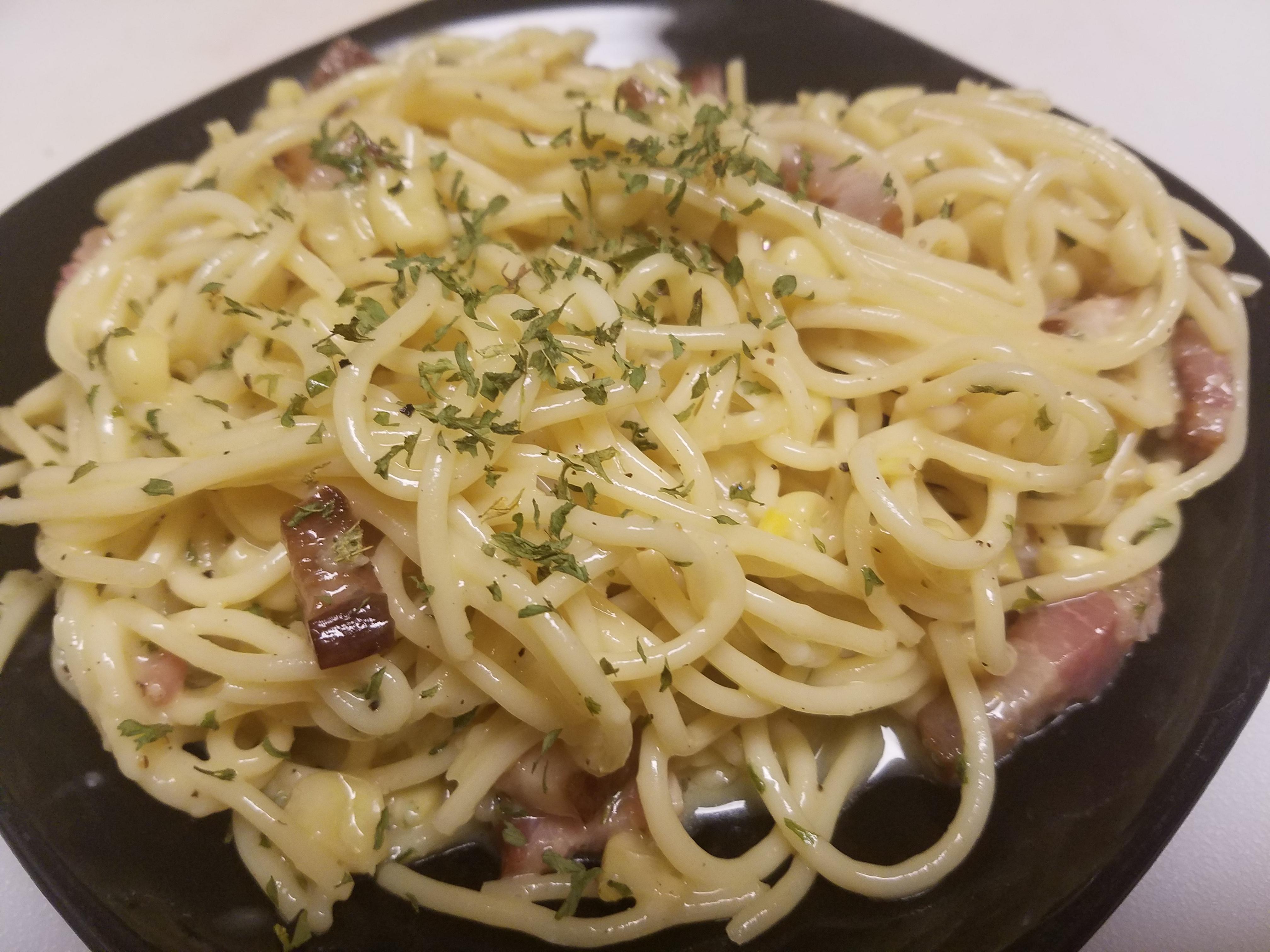 [Homemade] Spaghetti carbonara with bacon, corn, and Gruyère. I used