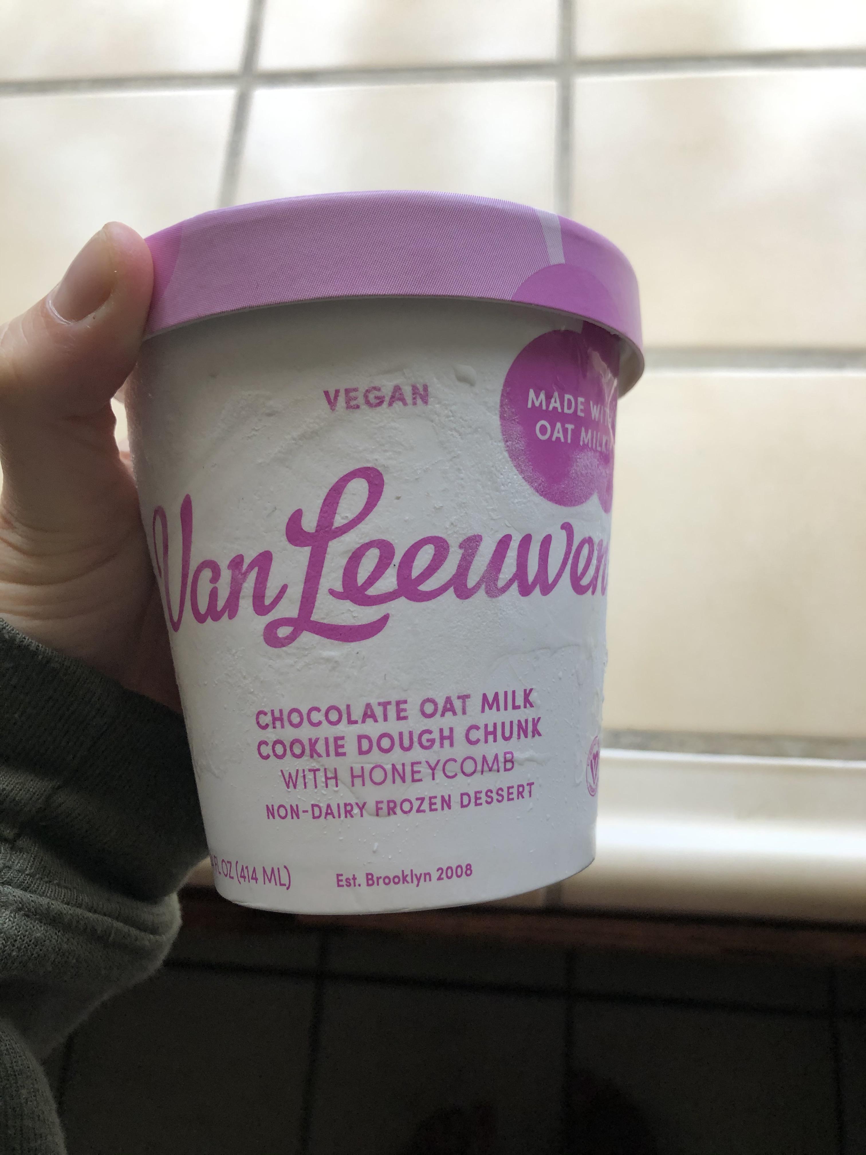 New ice cream I found at Sprouts, SO good r/vegan