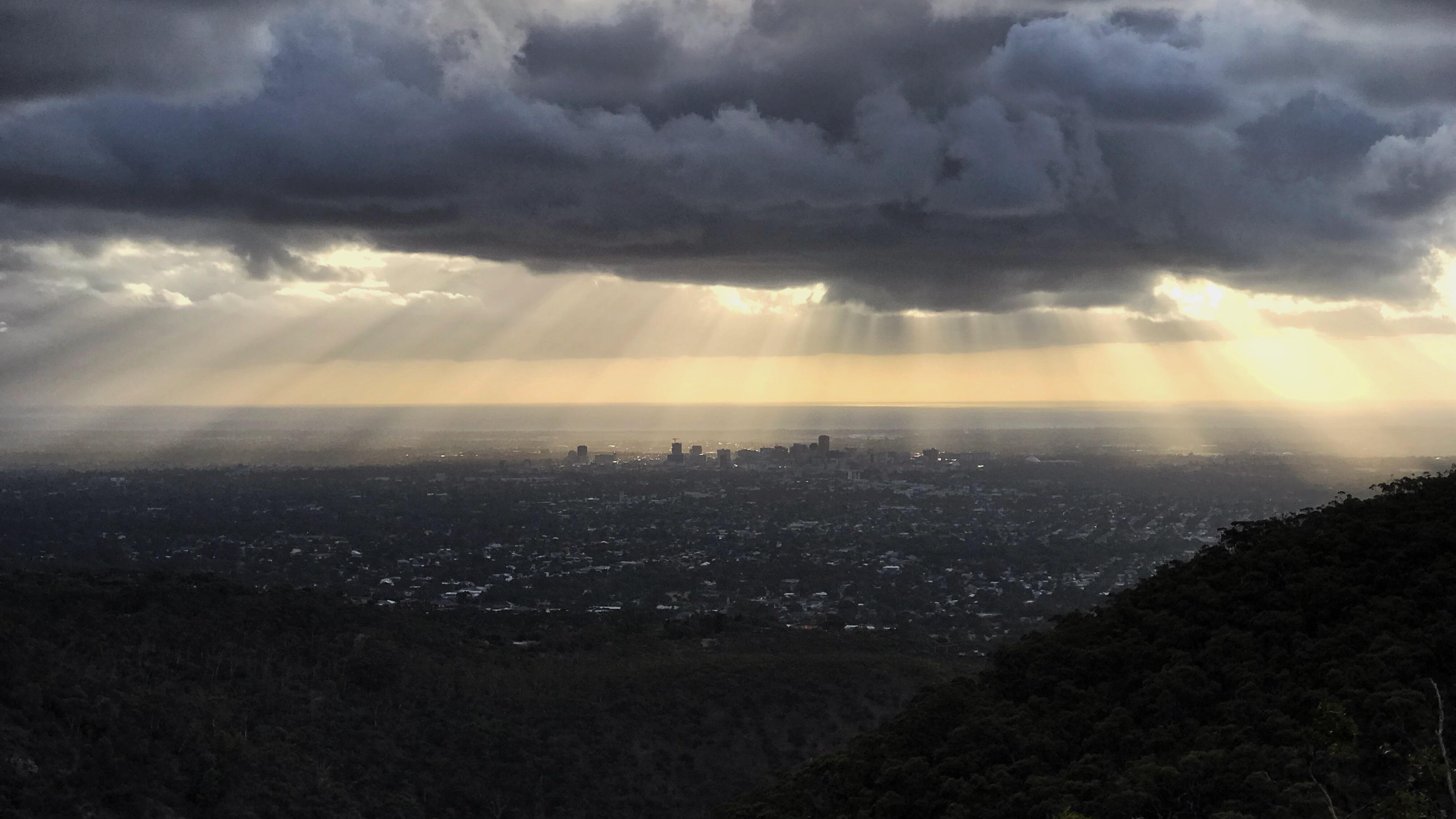 Sunset over Adelaide tonight r/Adelaide