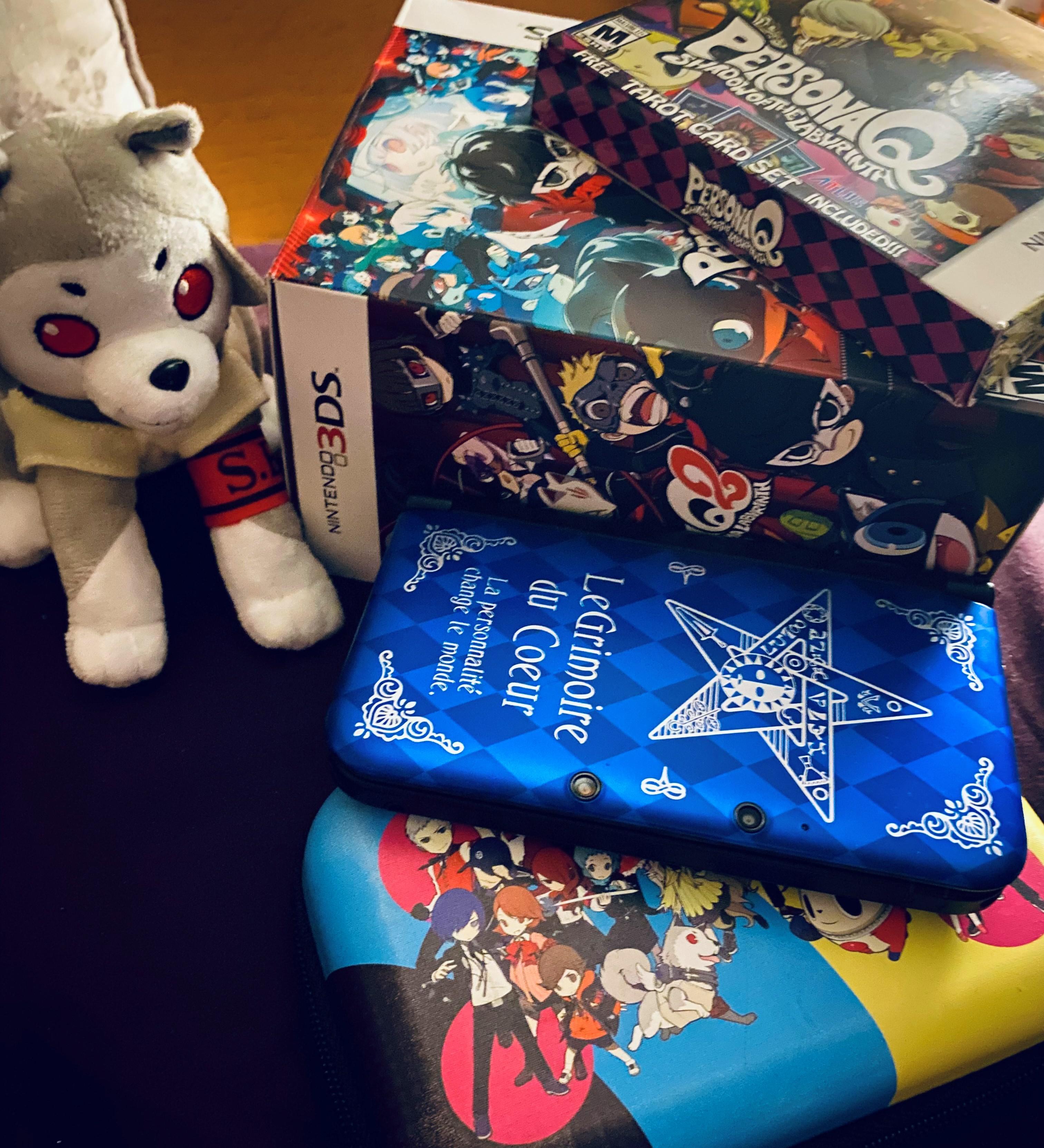Finally added the Persona Q 3DS XL to the Persona Q collection r/3DS