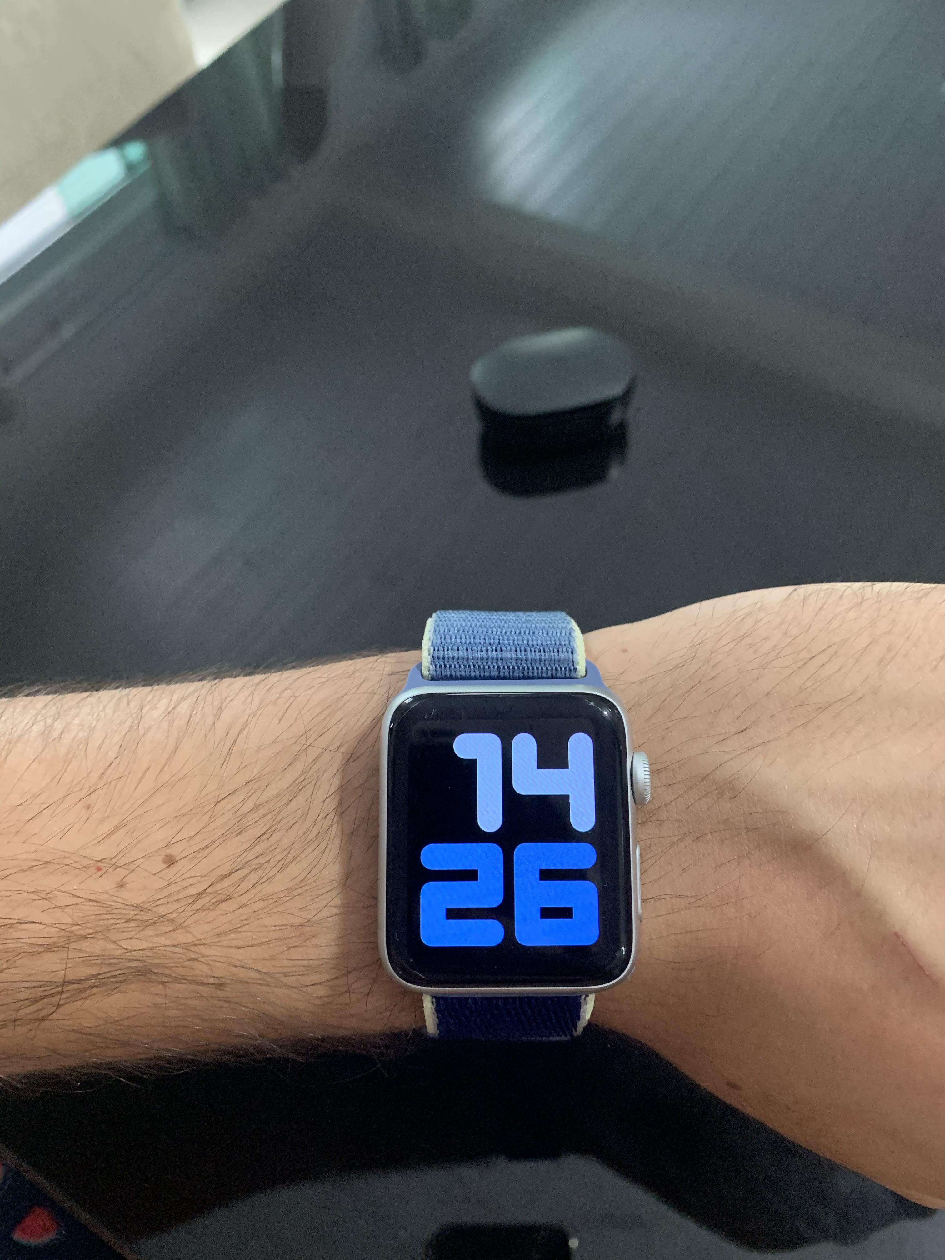 Budget reddit flexing (AirPods are too expensive here) r/AppleWatch
