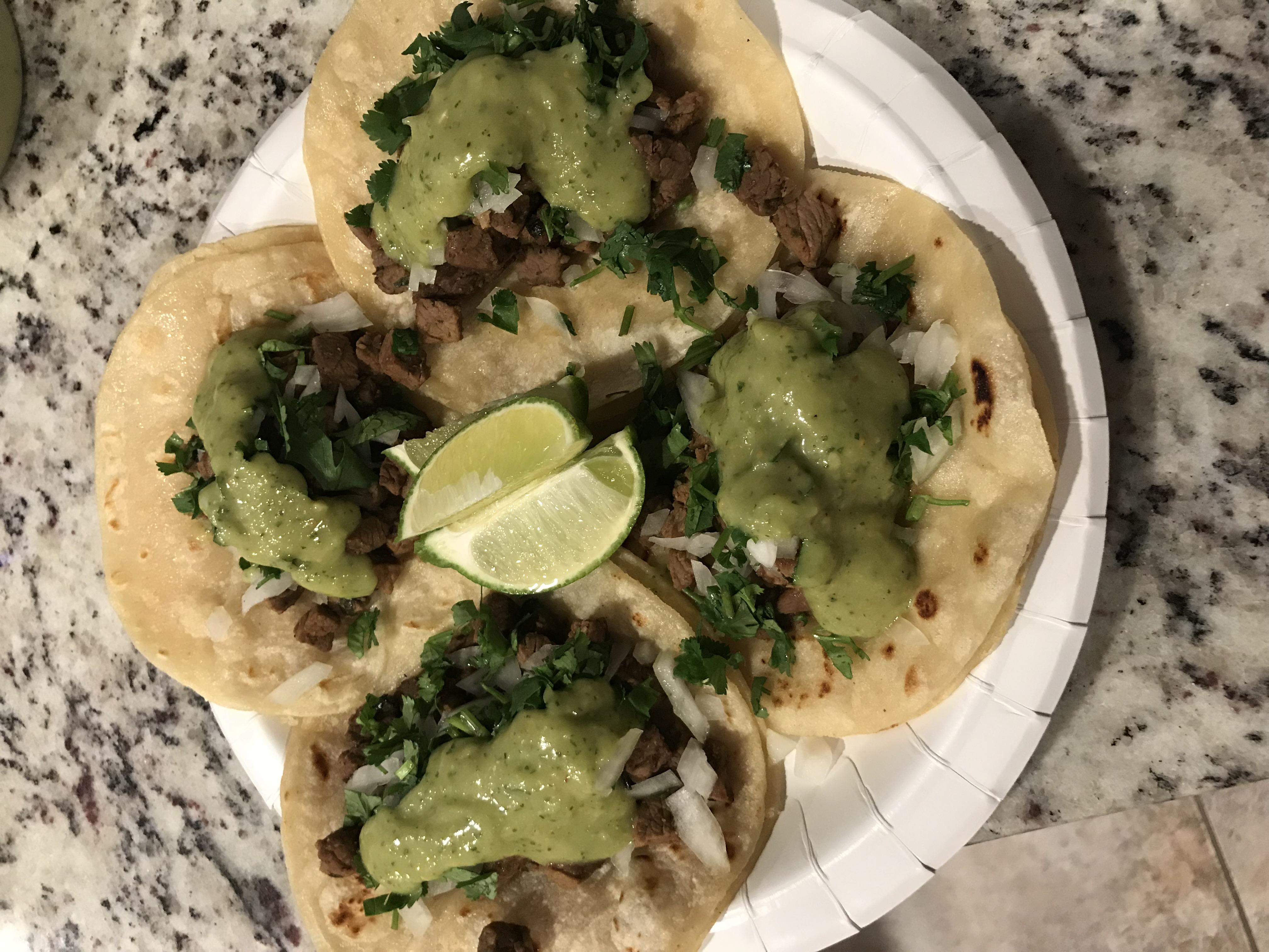 [HOMEMADE] Carne Asada street tacos with spicy avocado salsa r/food