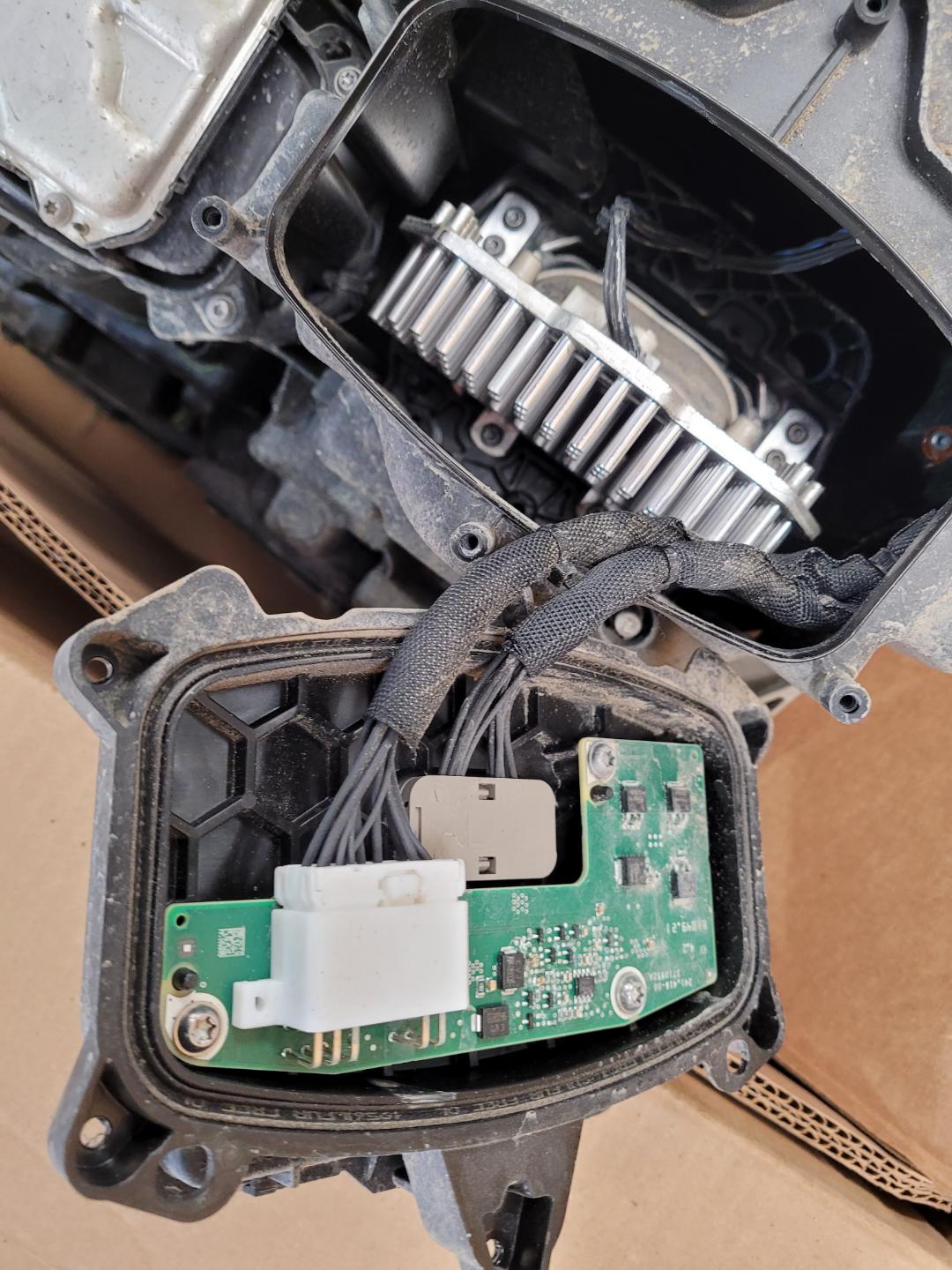 Warning: New LED headlight system : r/Truckers