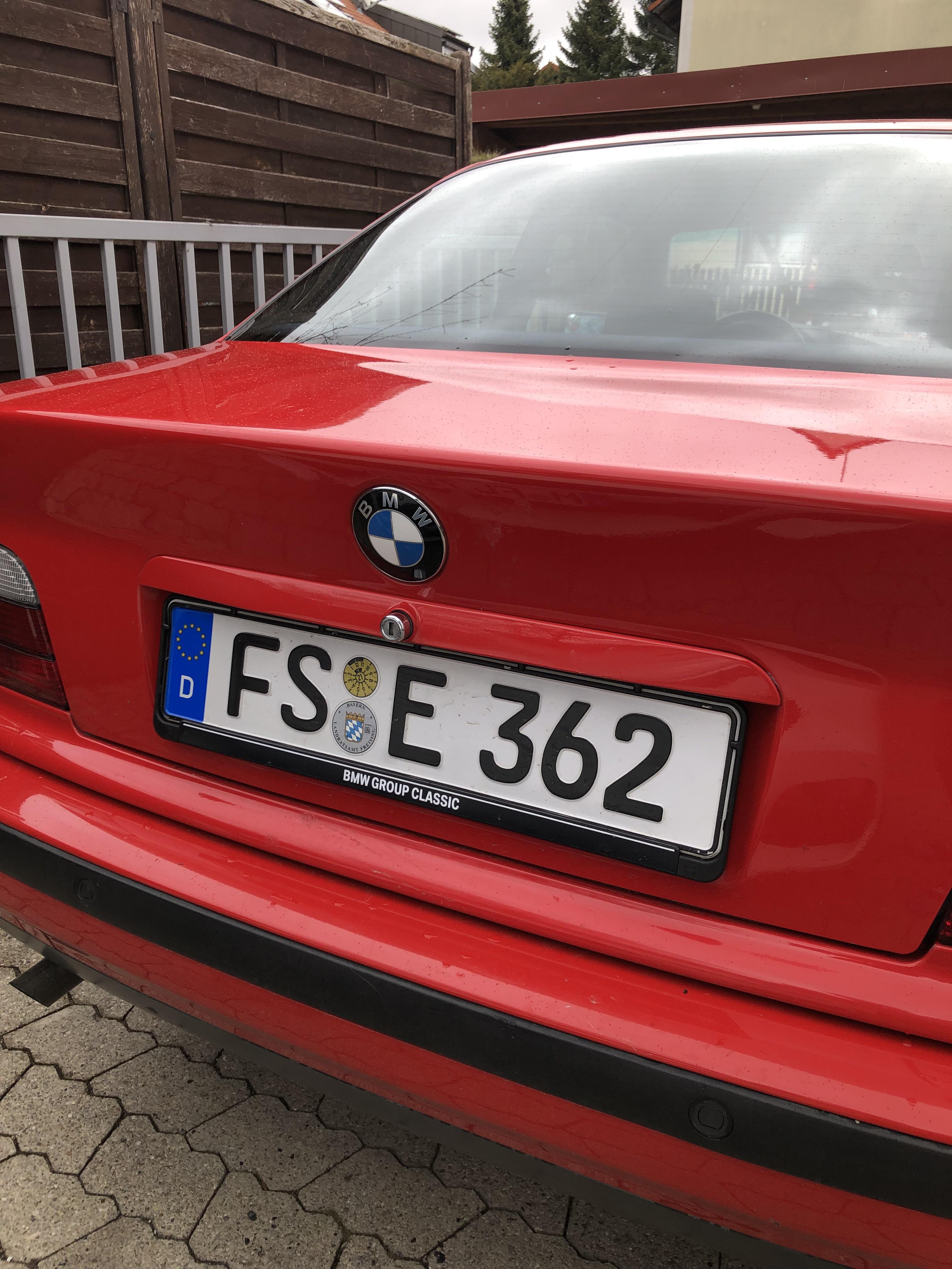 Finally got my official BMW Group Classic number plate holders r/BMWE36