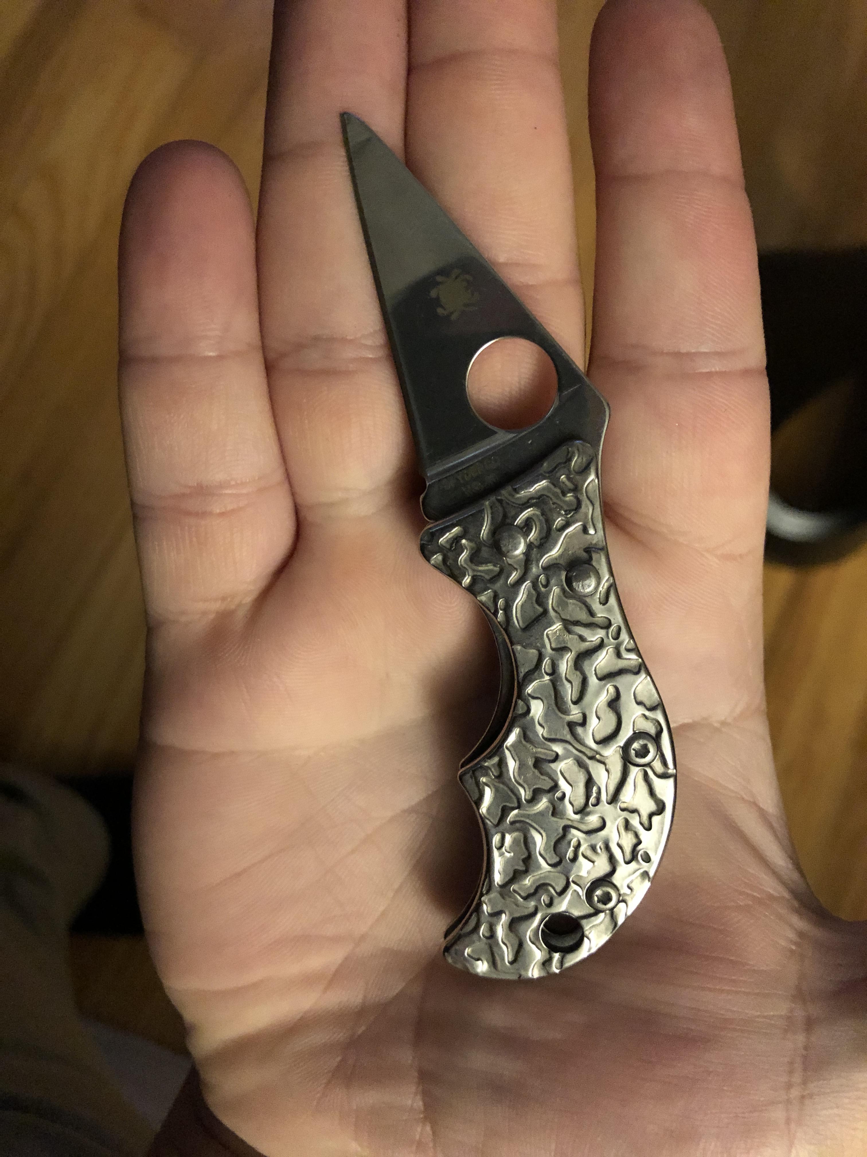 Just bought this knife from a buddy of mine but I can’t seem to find