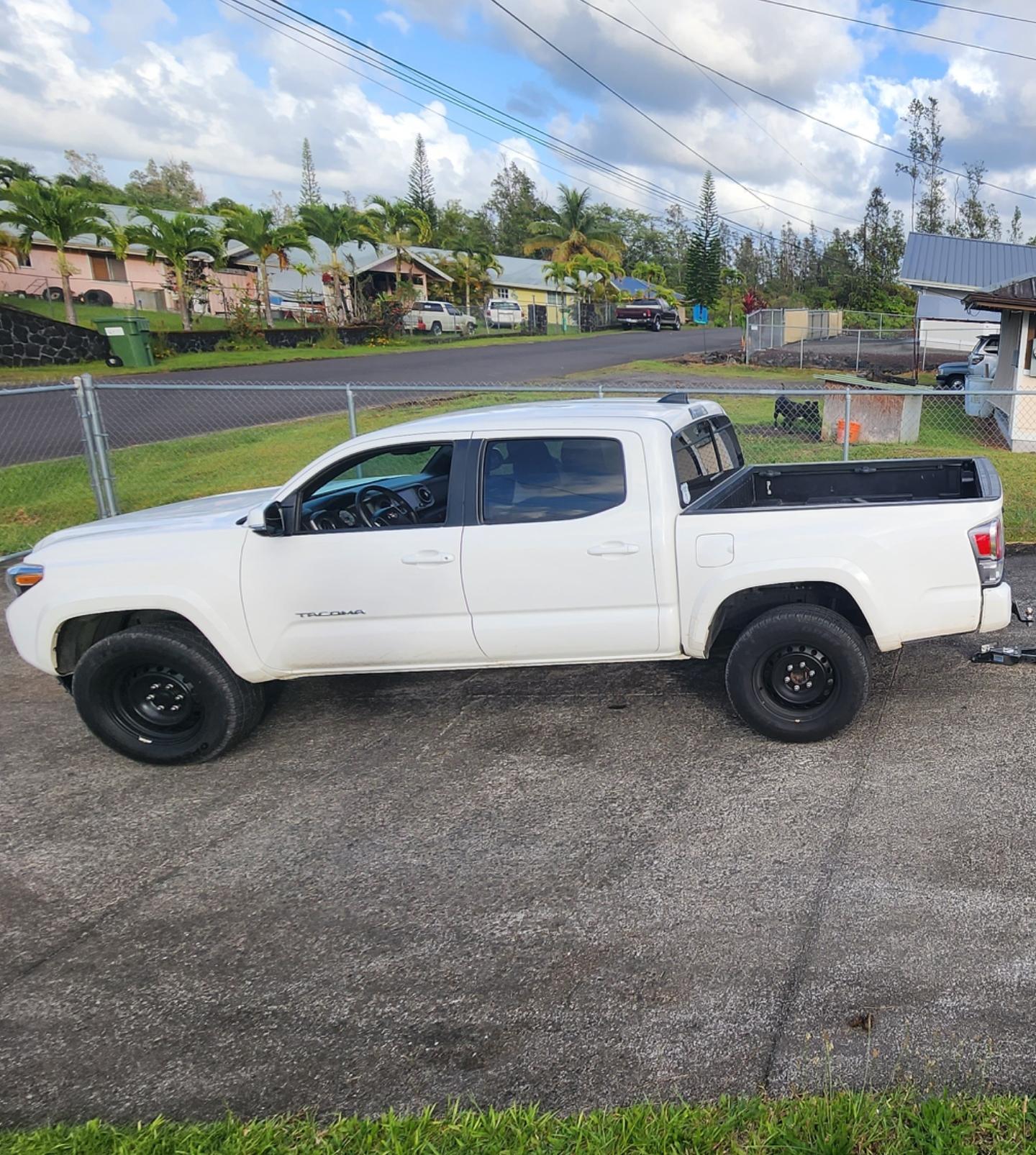 Bed Bolts Loose.. Anyone else experiencing this? : r/ToyotaTacoma