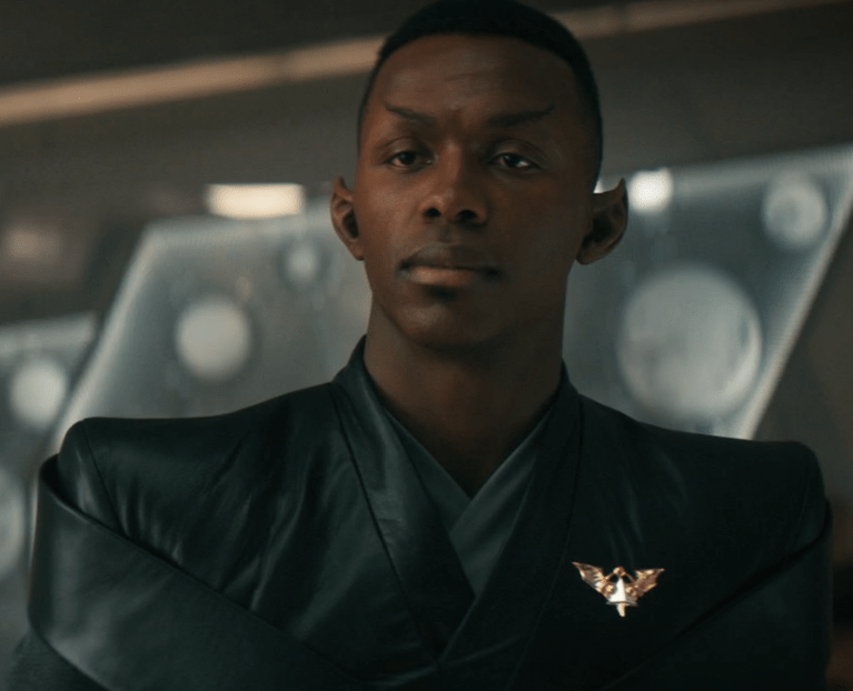 Sneak Peek of S03E07 The Sanctuary, Romulan/Vulcan Badges r