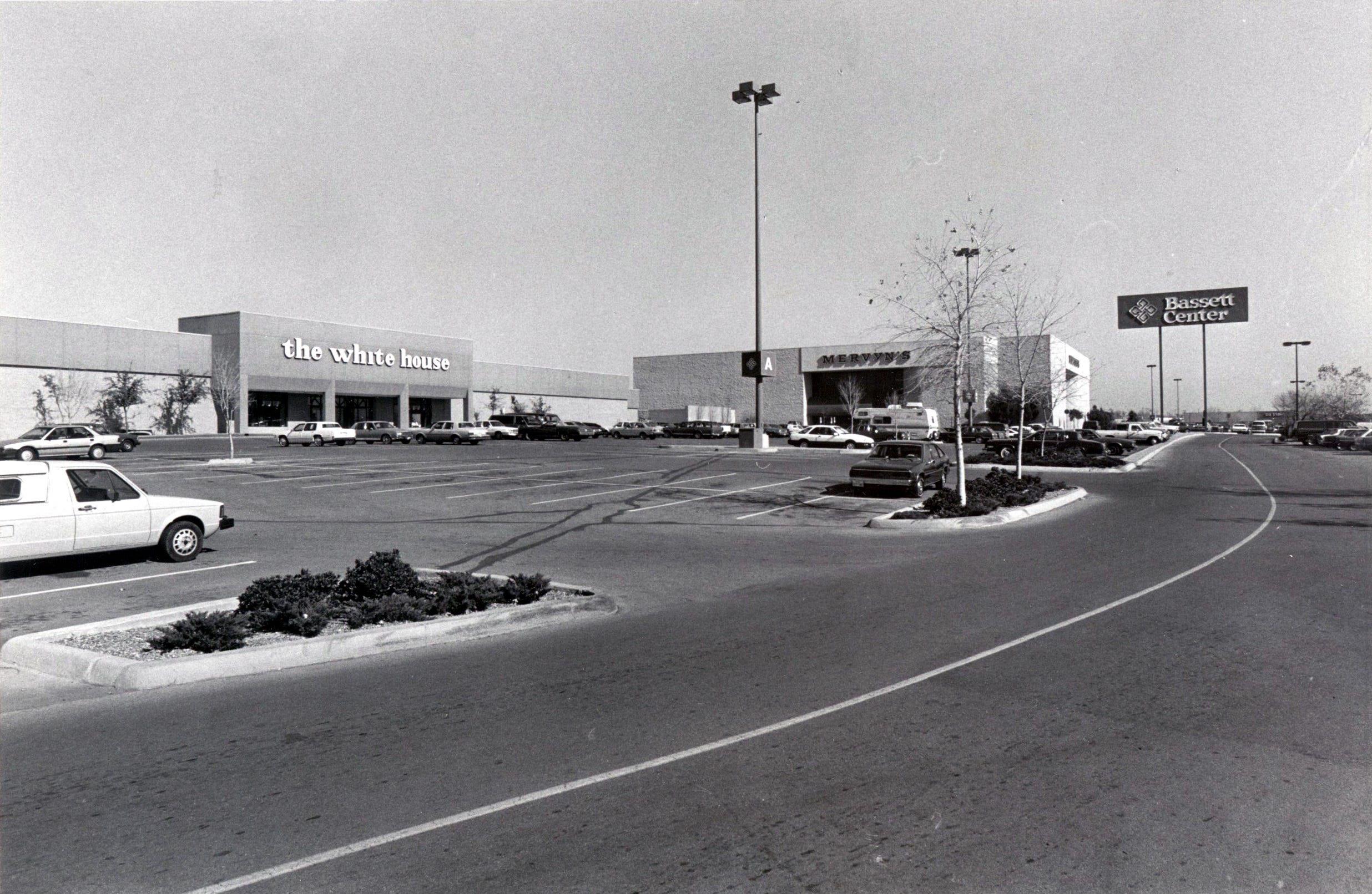 Bassett Center (Place) in 1989 r/ElPaso