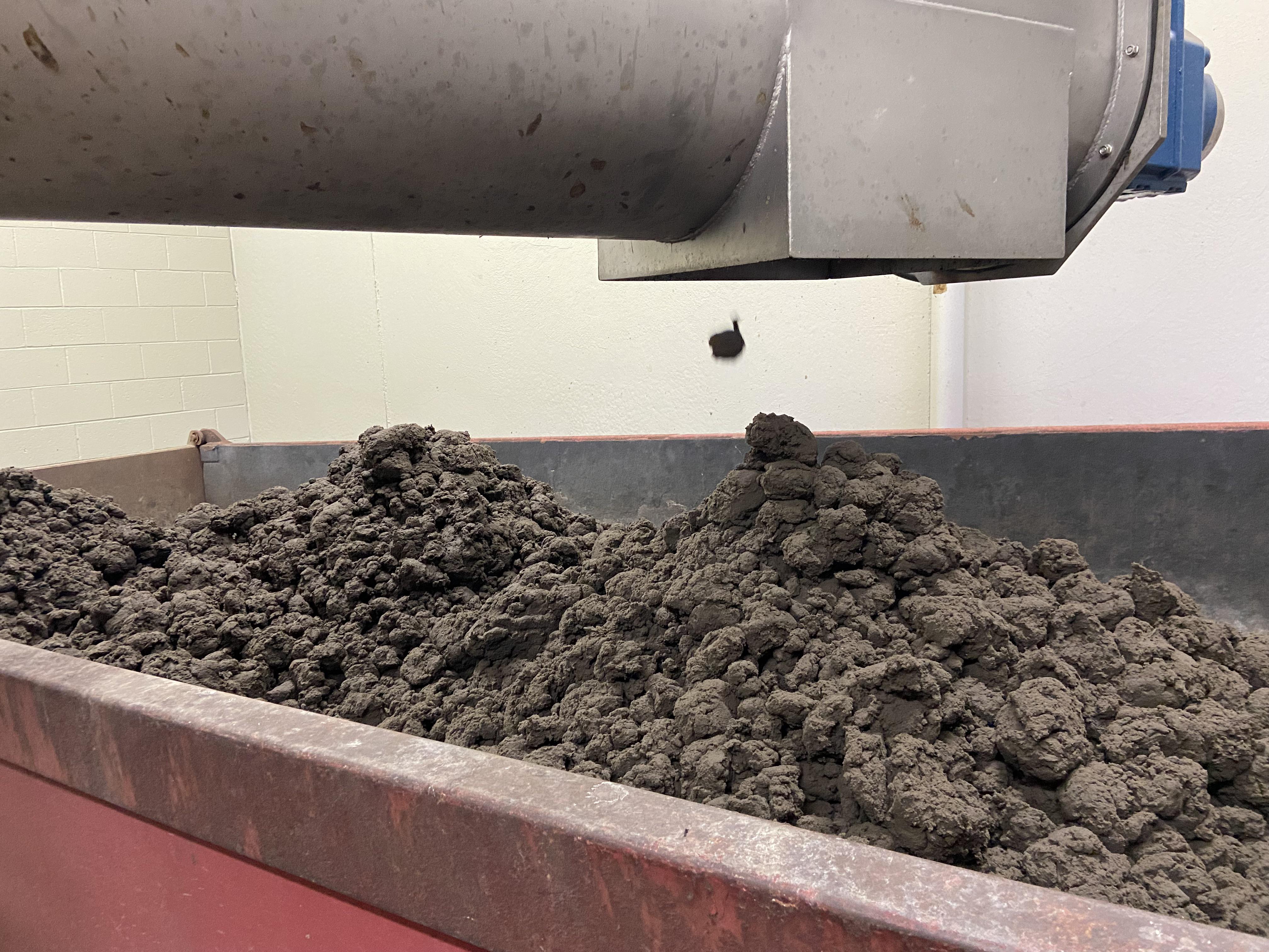 22,000 pounds of human waste r/mildlyinteresting