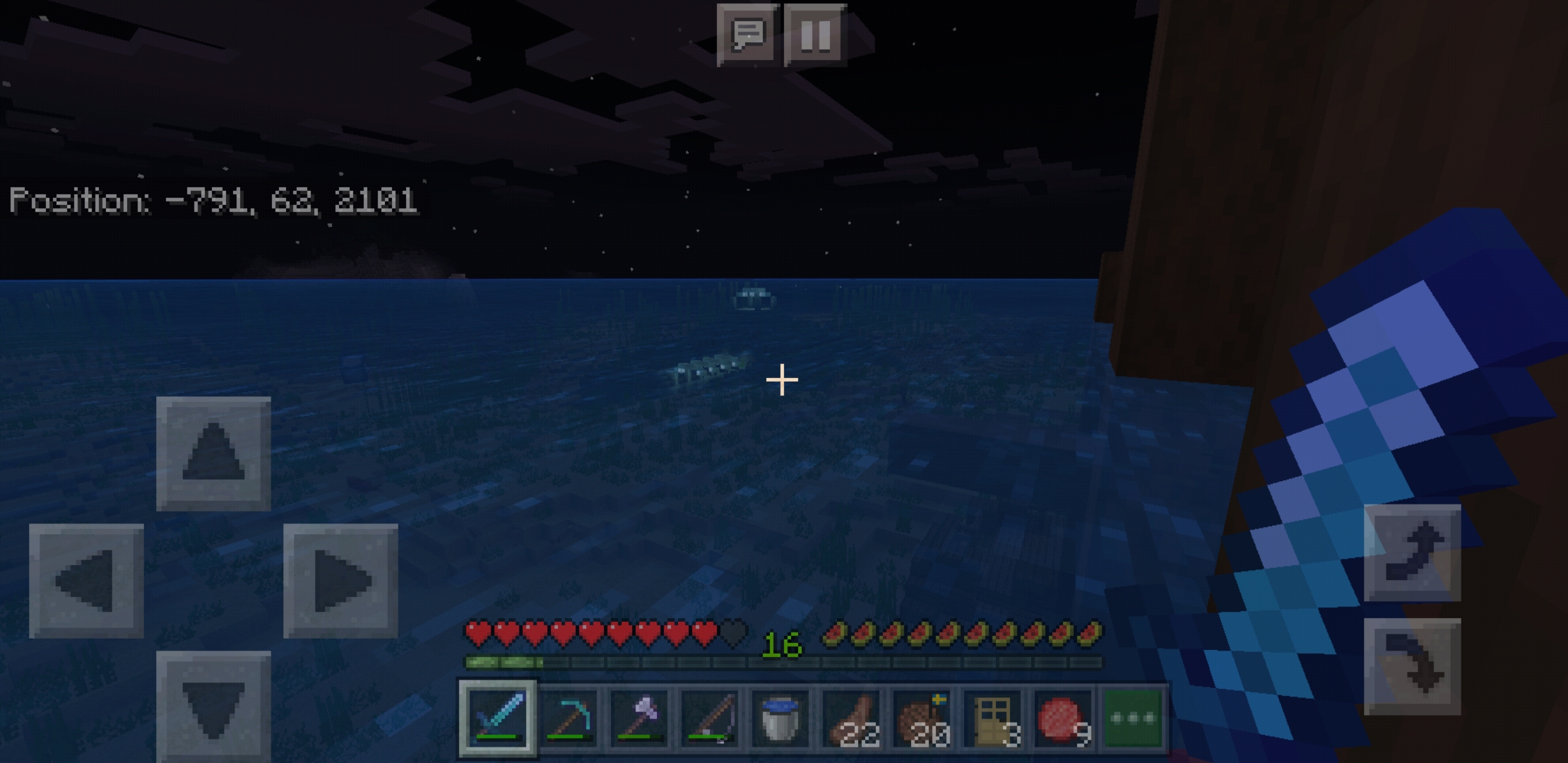 Full shipwreck with 2 chests next to an underwater temple r/Minecraft