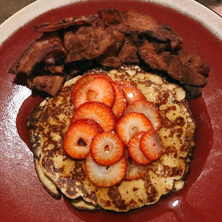 Cream cheese pancakes w/bacon r/ketorecipes