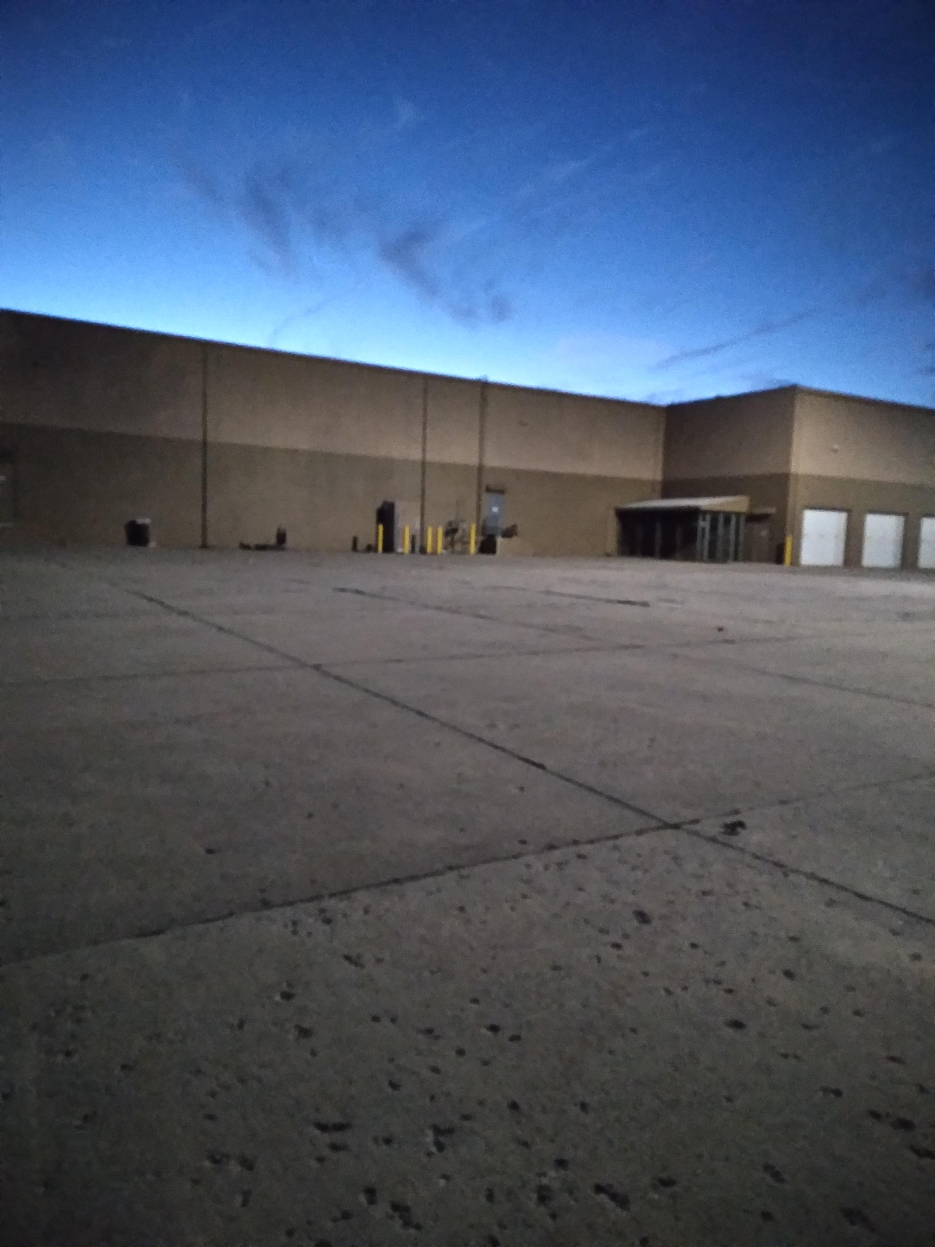 Empty big box store r/LiminalSpace