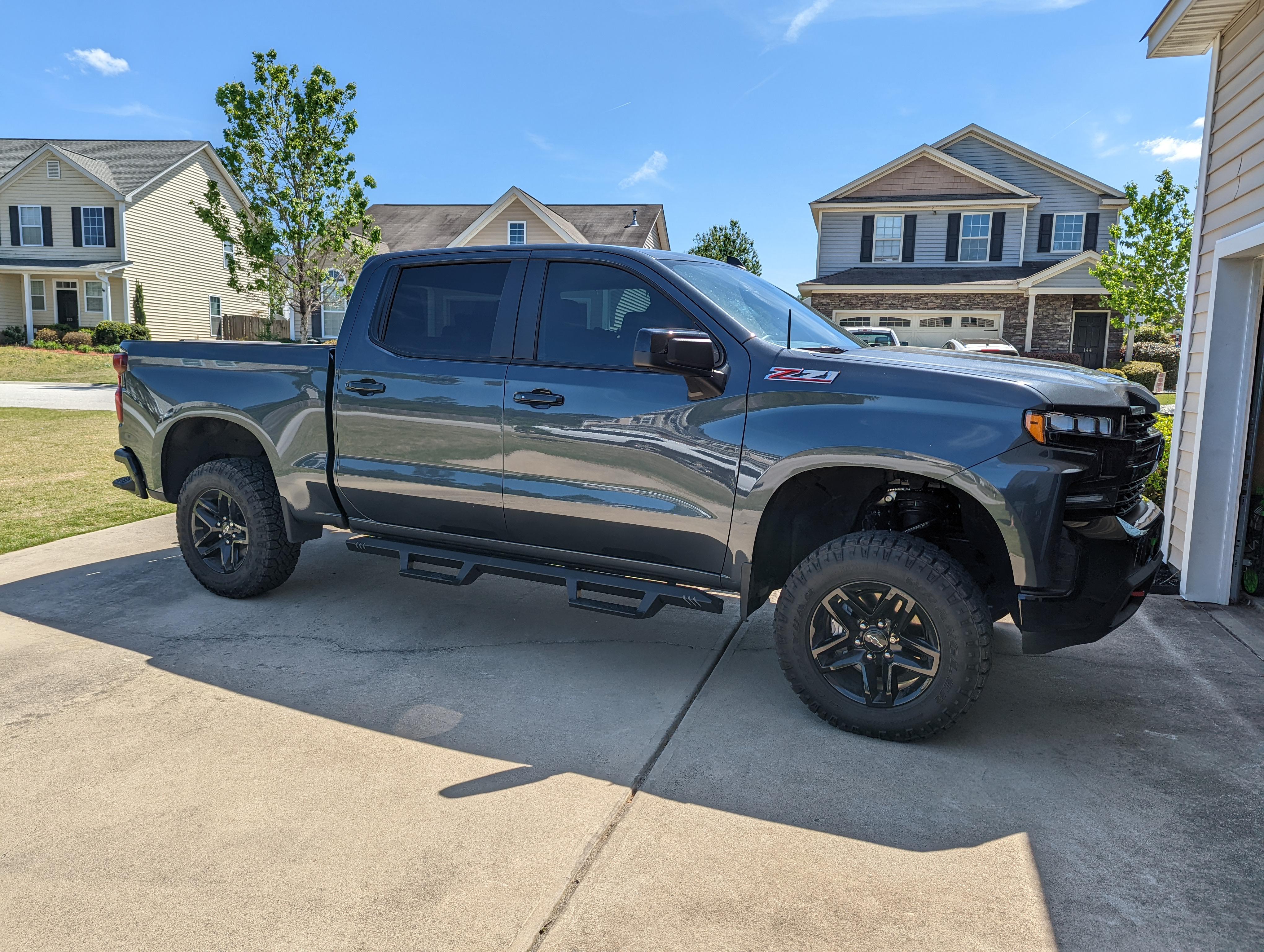 ReadyLIFT 1.75" Leveling Kit on my Trail Boss r/Silverado