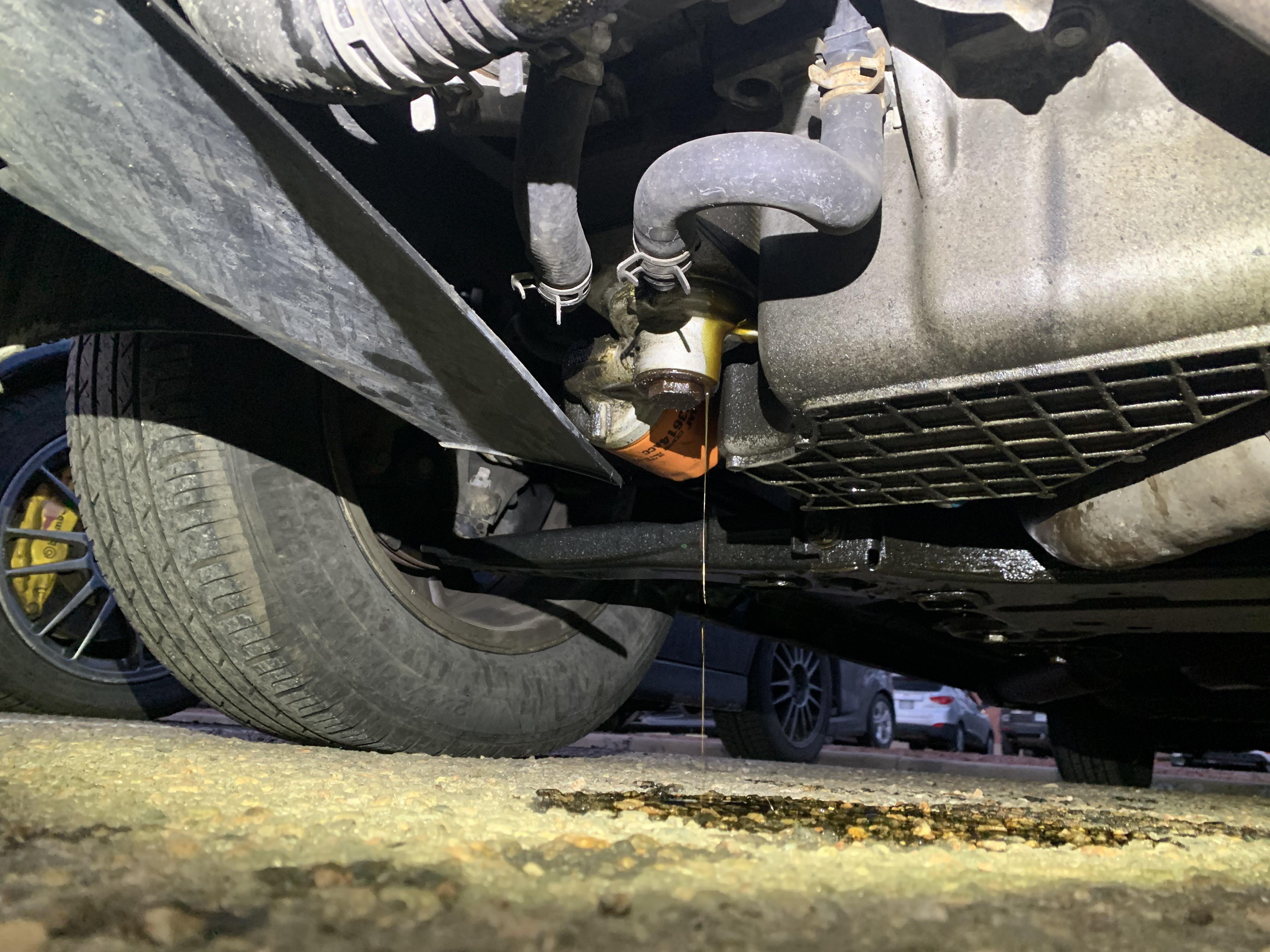 2008 dodge grand caravan leaking oil : r/CarHelp