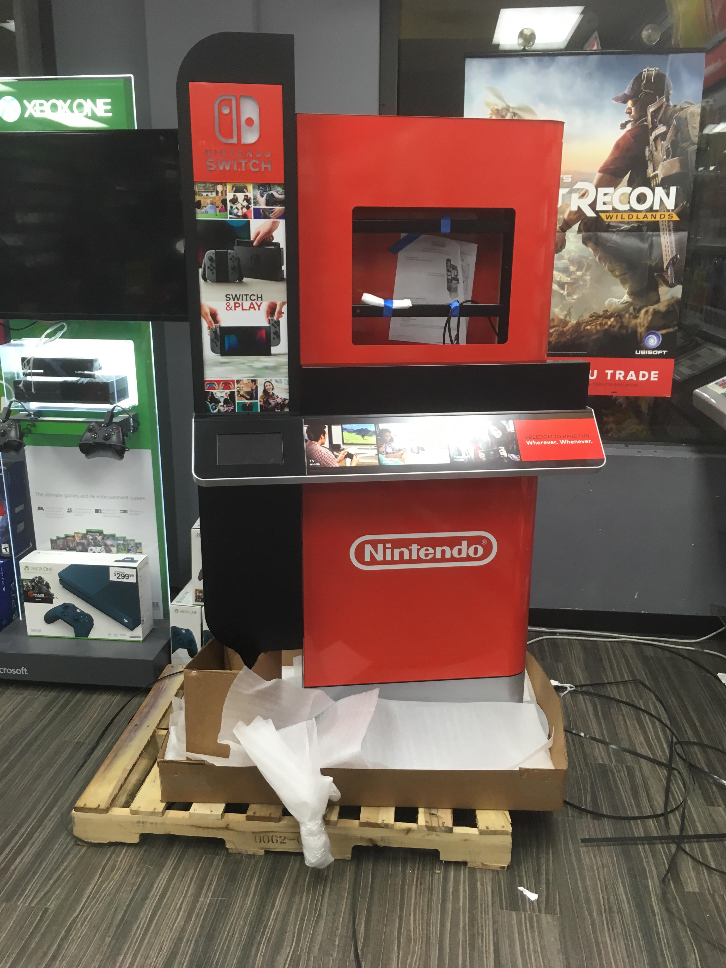 The Switch kiosk, for those who haven't seen it r/gaming