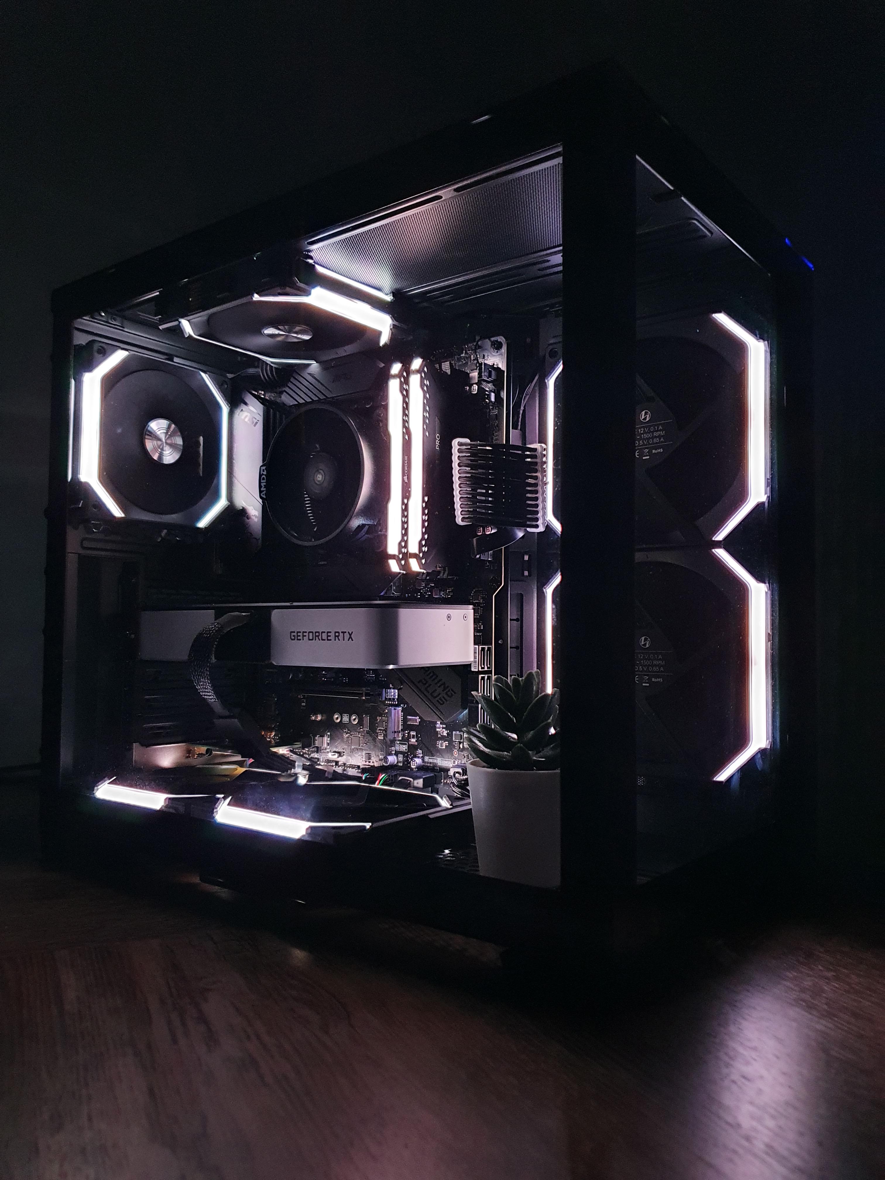 My First Ever Build - The O11 Dynamic Mini was Worth the Wait : r/lianli