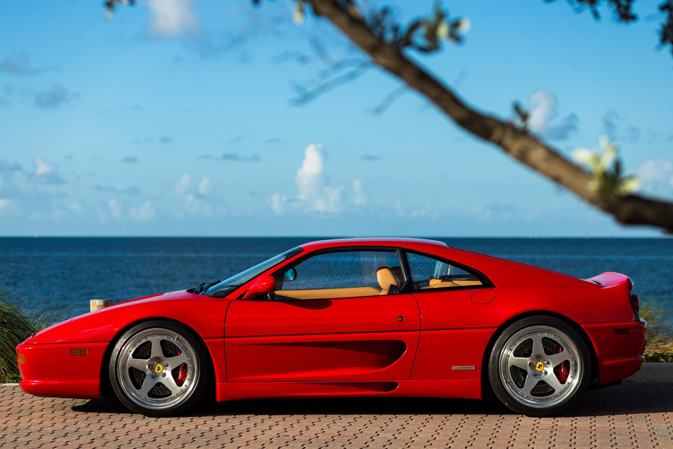 Ferrari F355 shootingcars