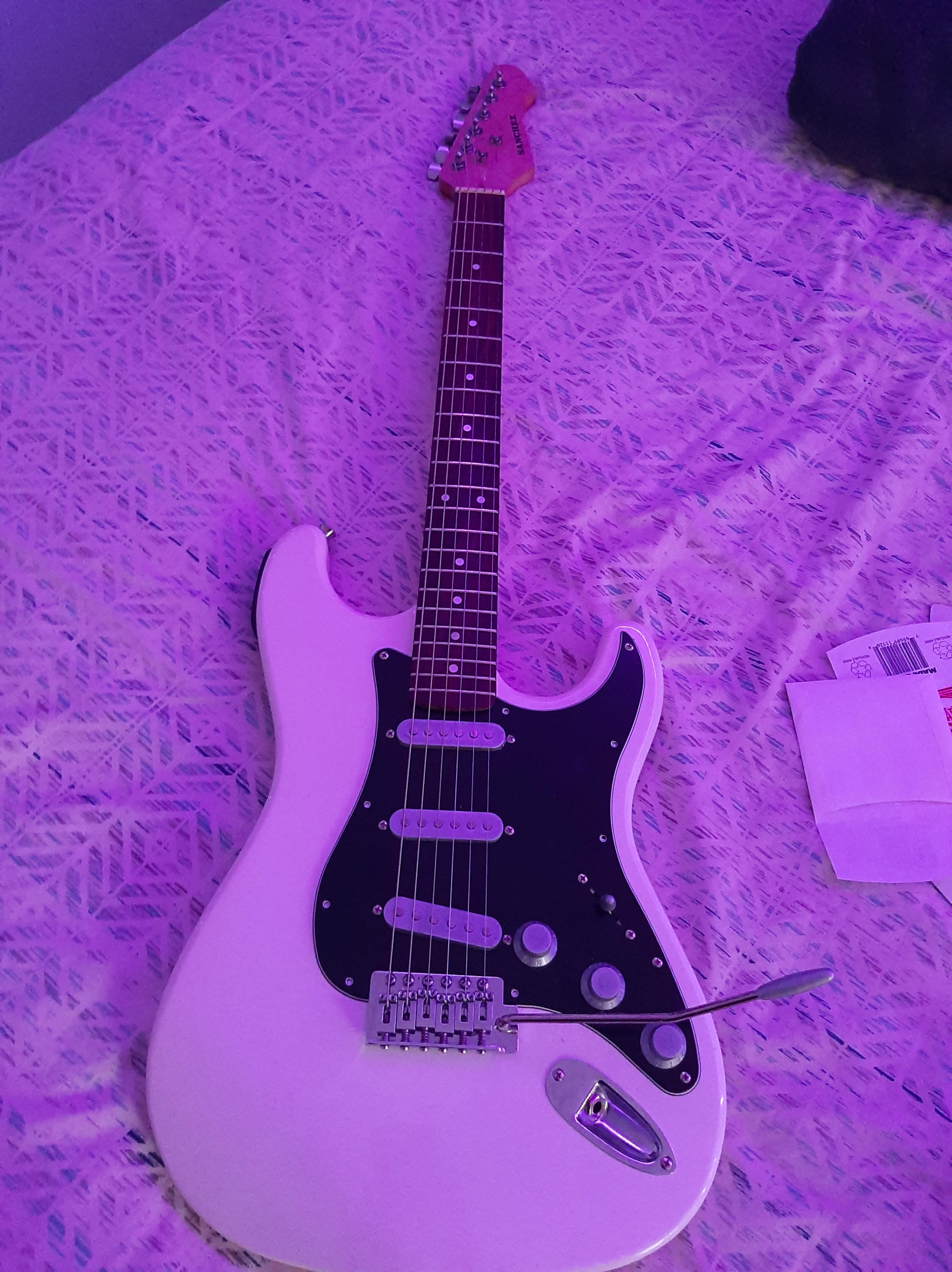REALLY Cheap Mod of a Pawn Shop Guitar r/guitarporn
