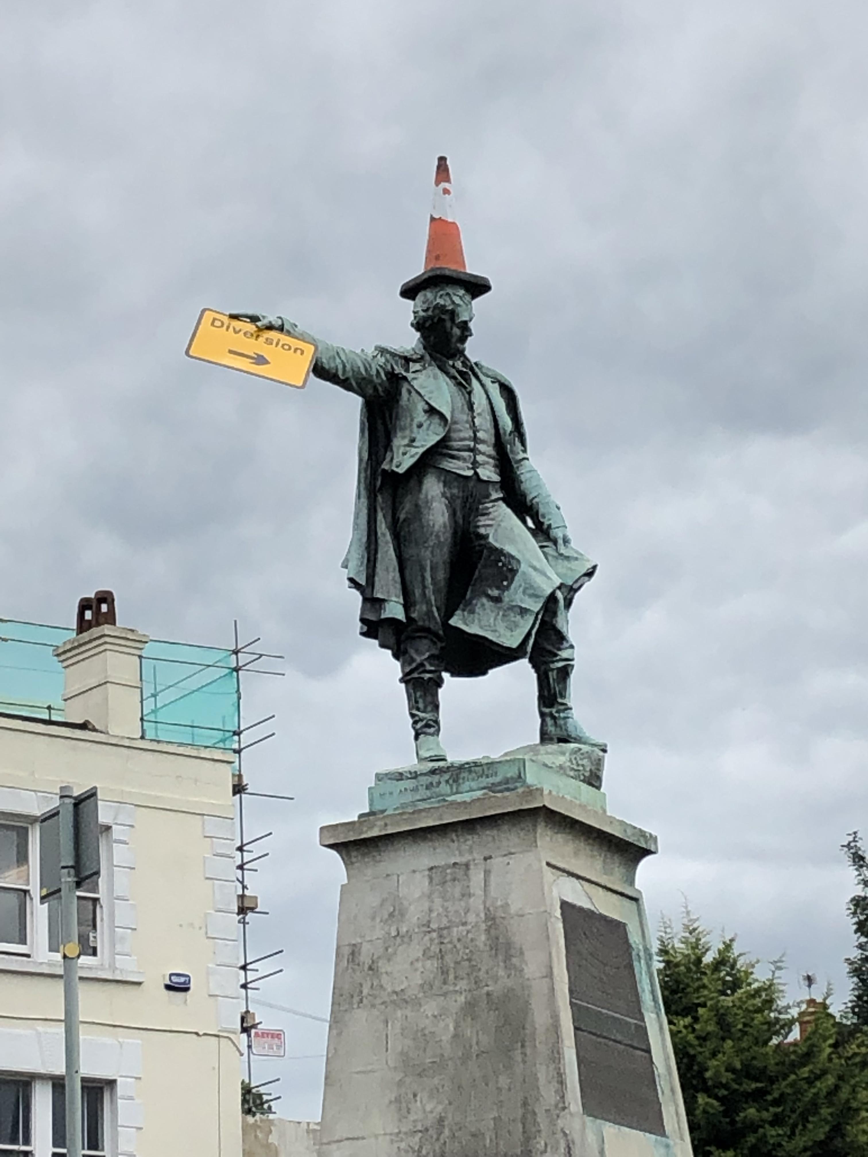 Local statue in my town r/MildlyVandalised