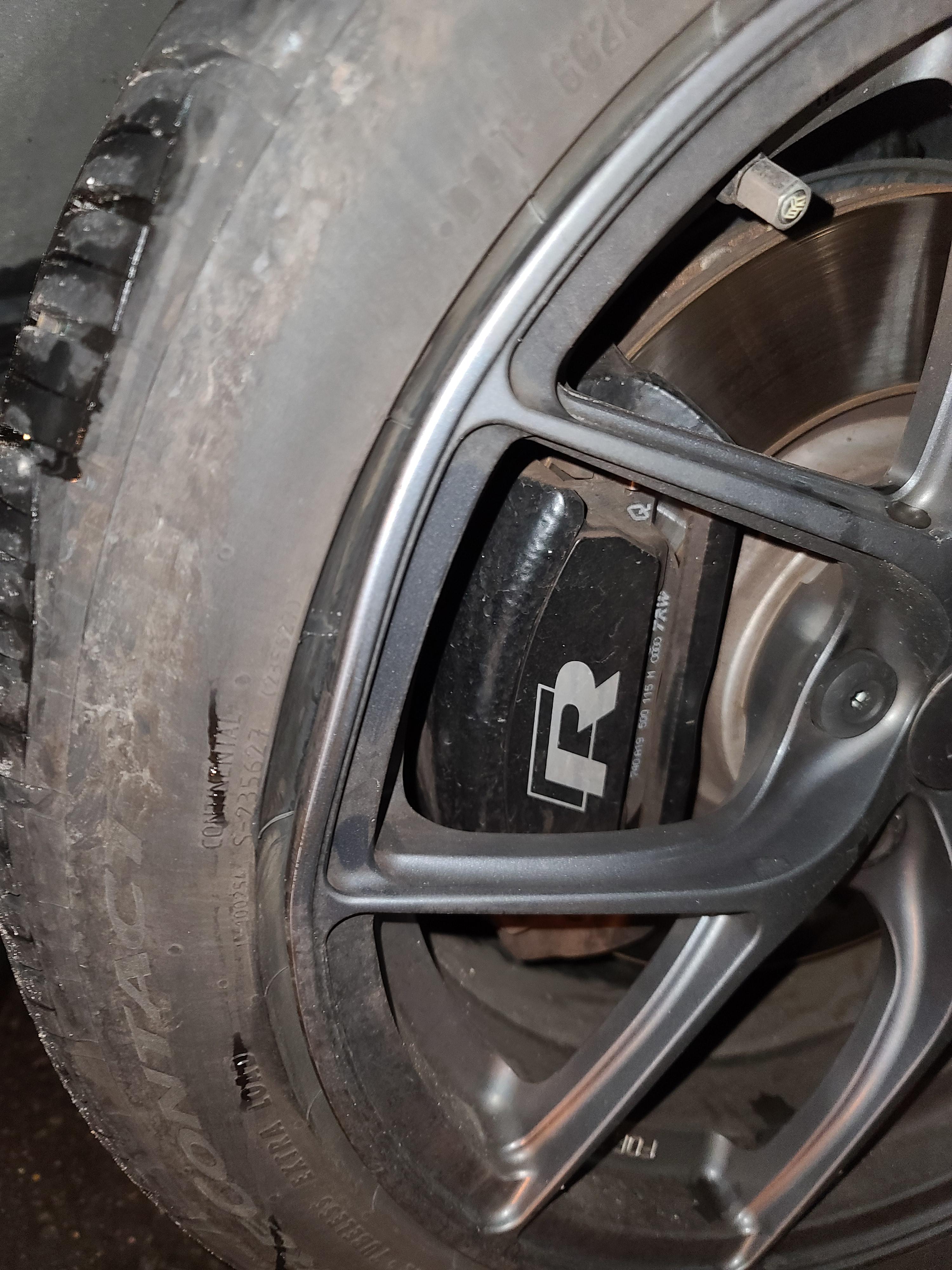Hit a pothole on my way to work. Anyone know if this if fixable? r/Golf_R