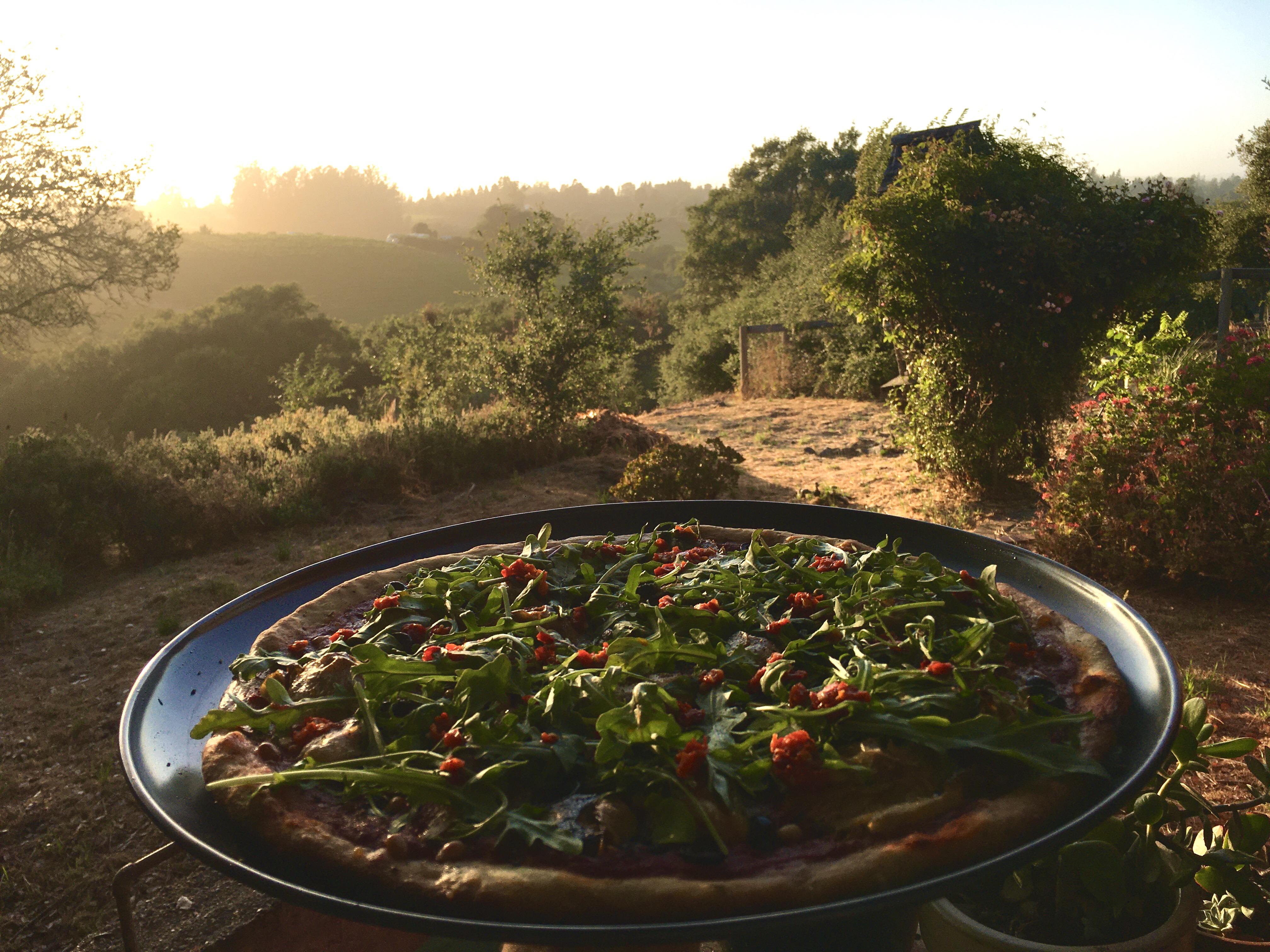 Pizza and a sunset r/VeganFoodPorn