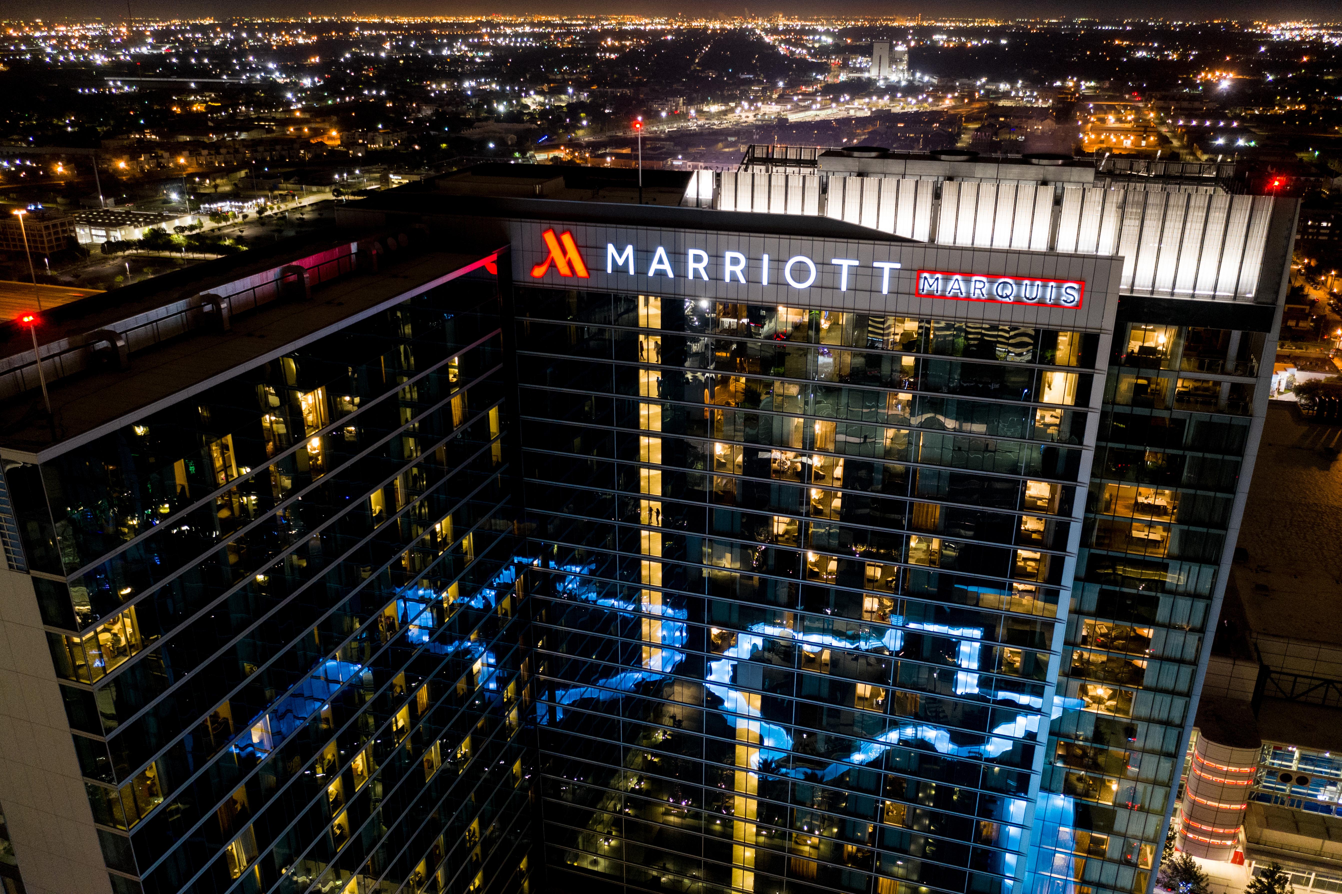 Marriott Marquis at Discovery Green r/houston