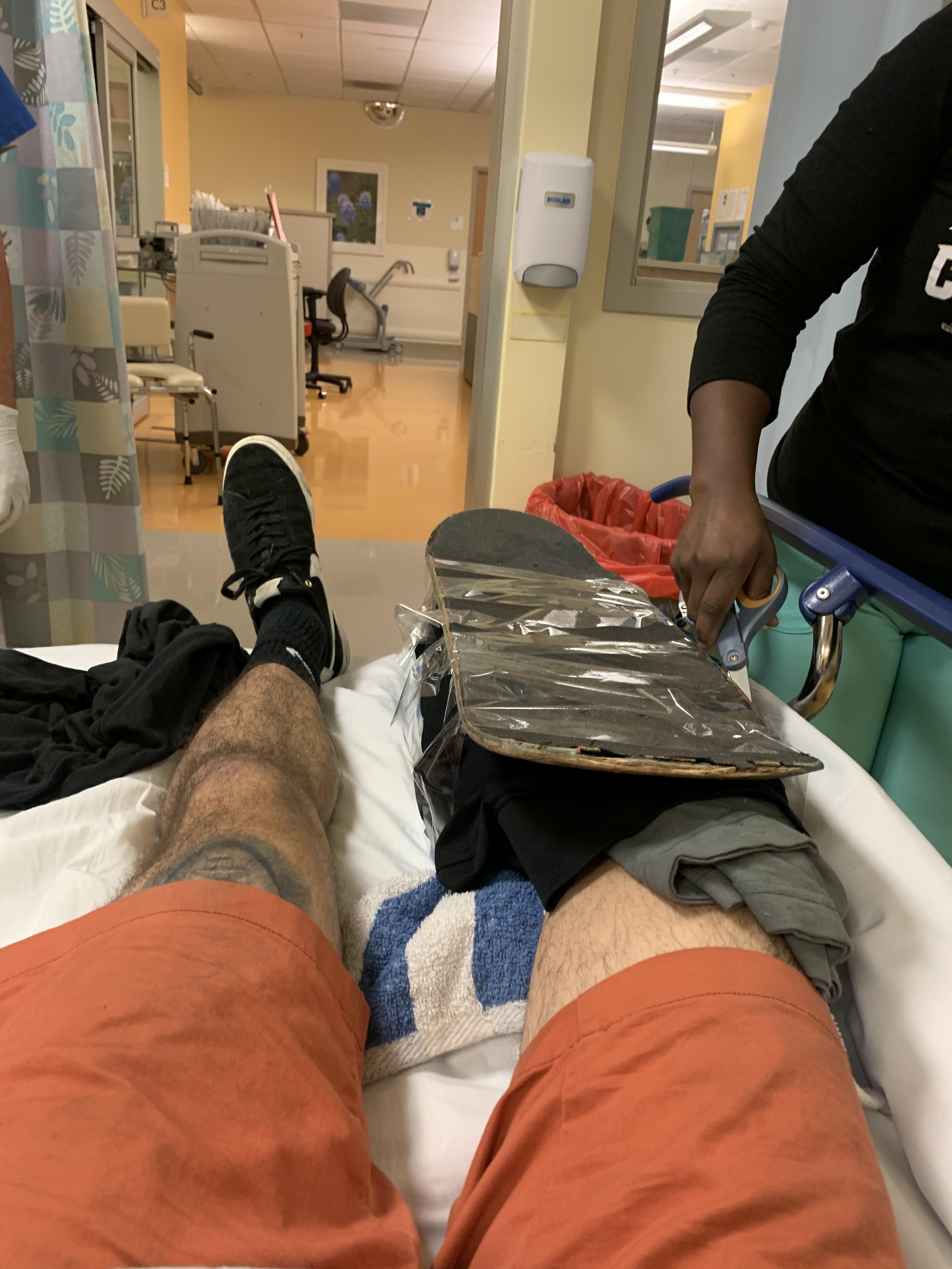 Expedient splint for compound tib/fib fracture. r/ems