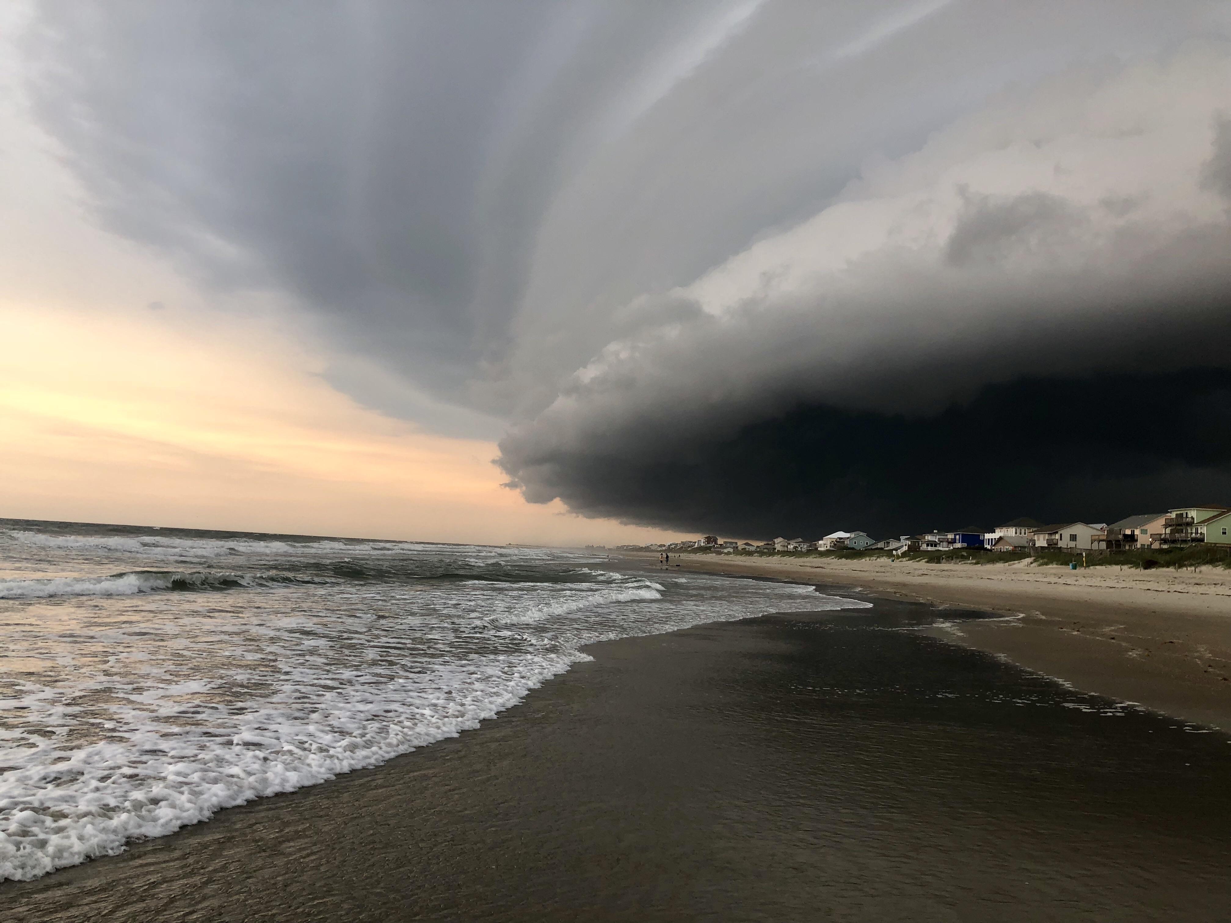 Beautiful Storm Emerald Isle, NC r/pics