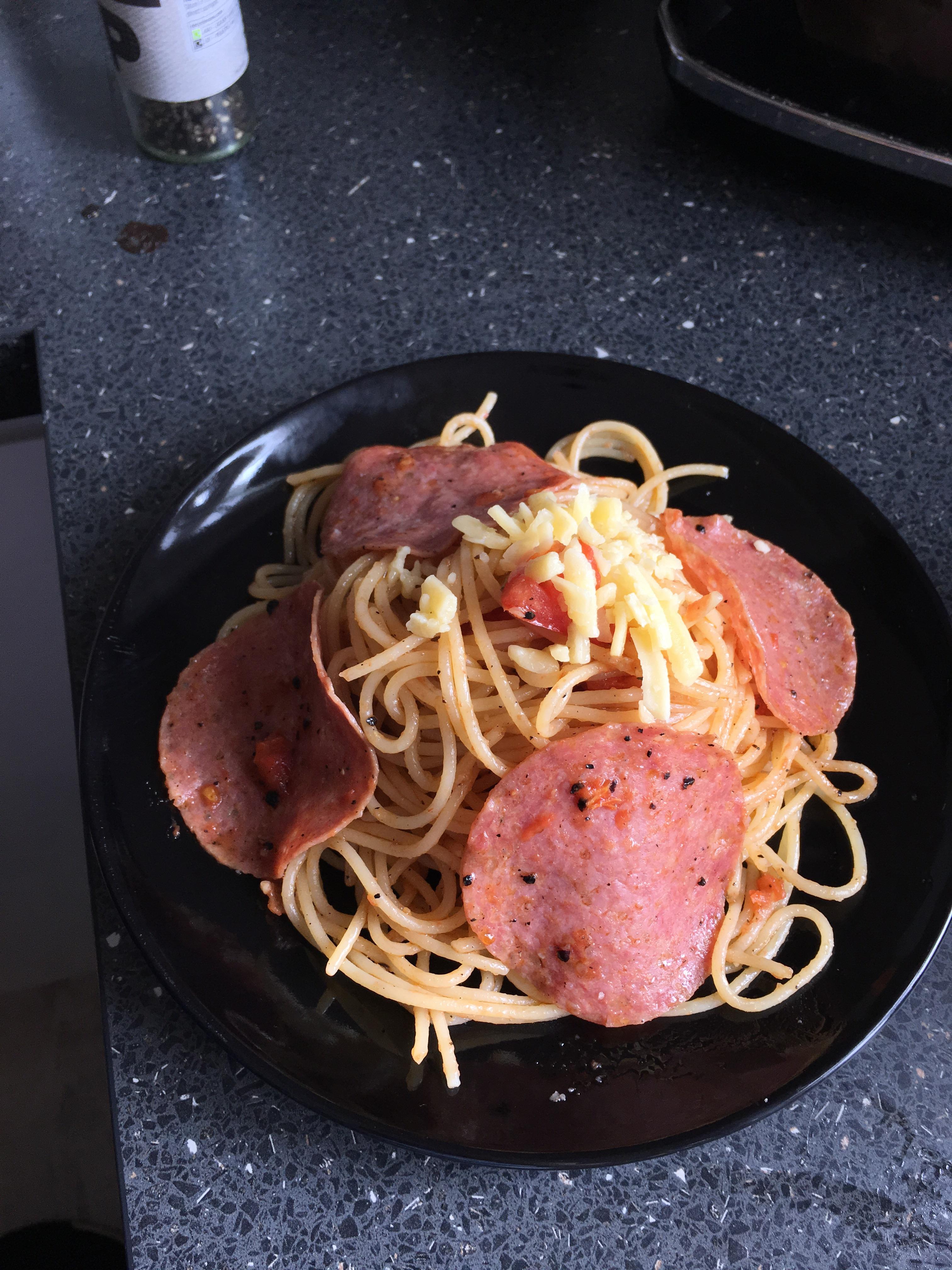 Spaghetti with salami, cheese and not enough sauce r/shittyfoodporn