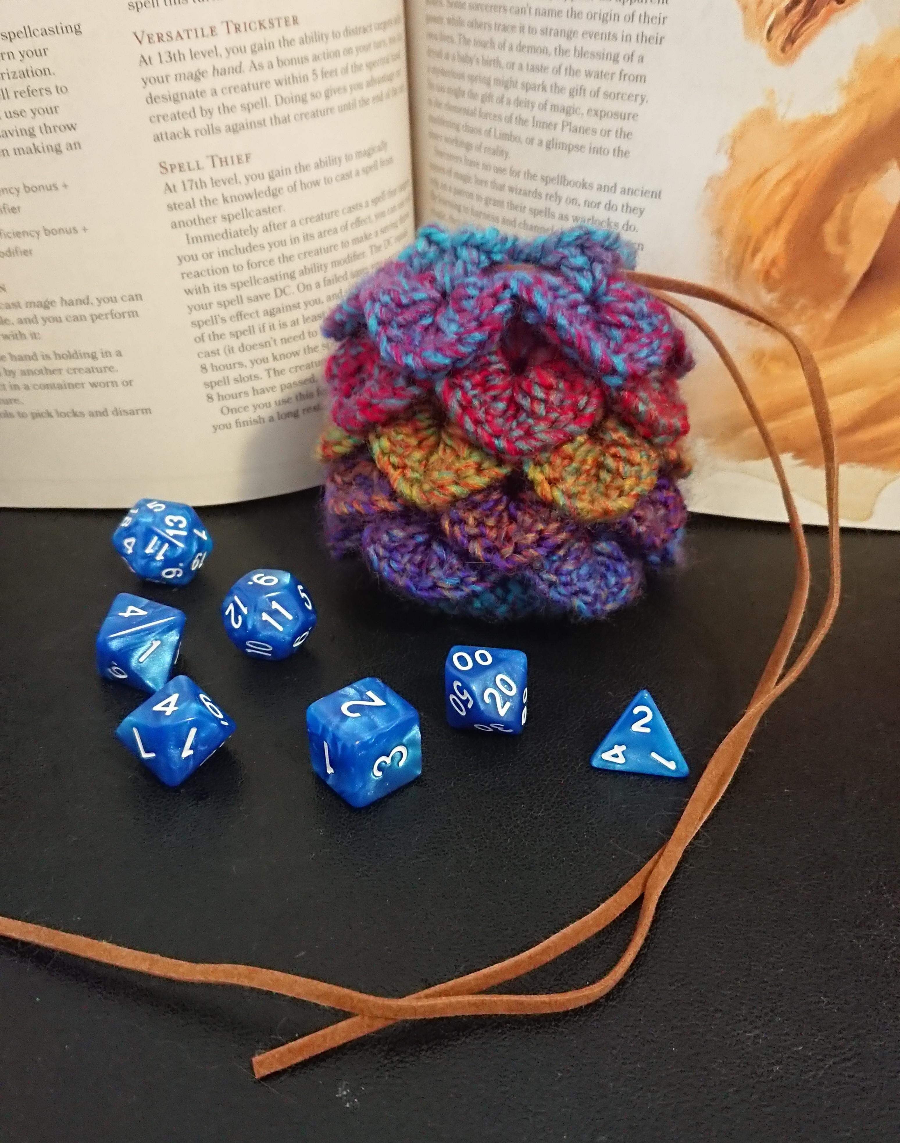 A dragon egg dice bag 🎲 r/crochet