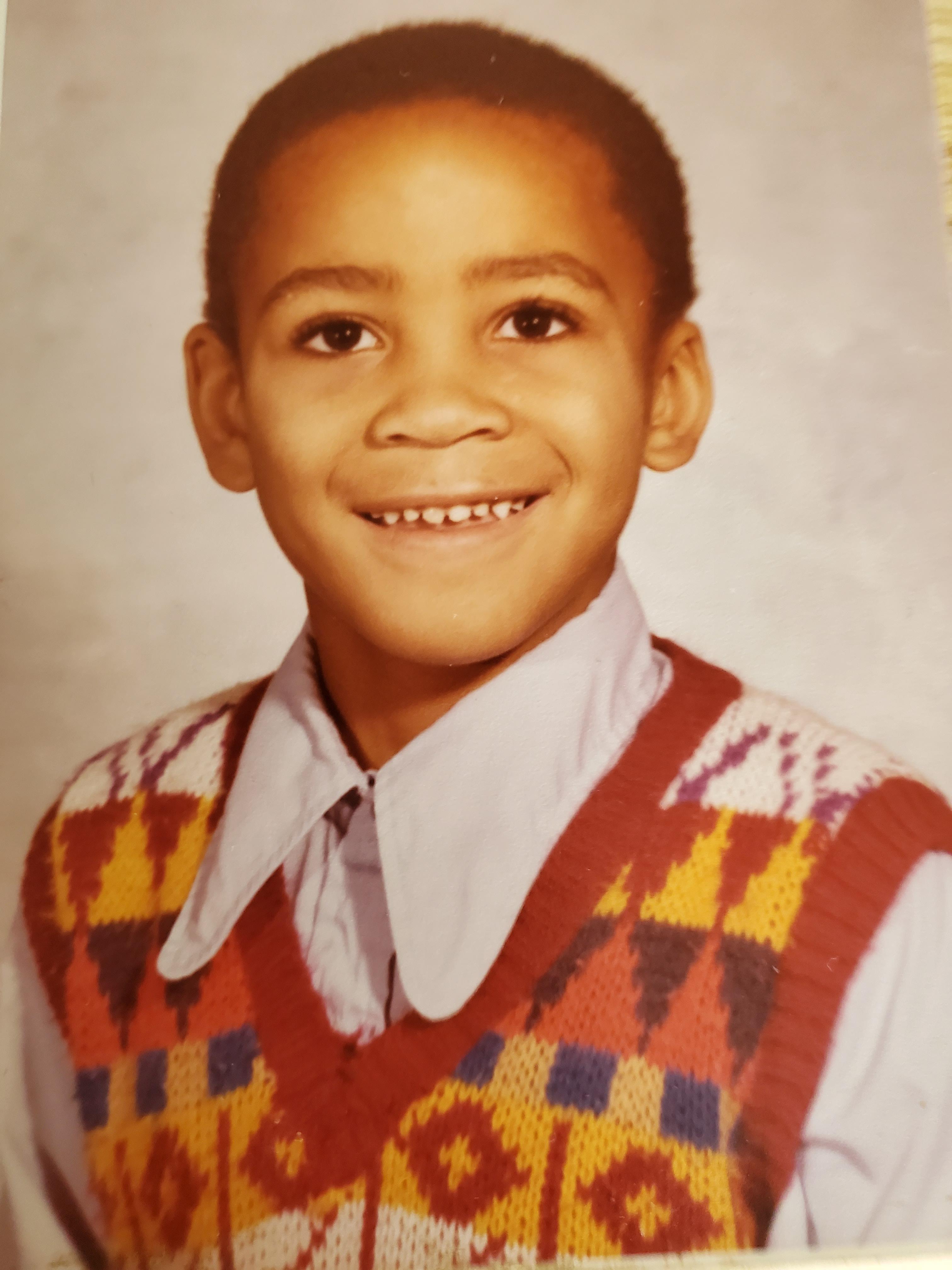 Me at 6 yrs old. Smith Road Elementary Syracuse,NY 1977 r/OldSchoolCool