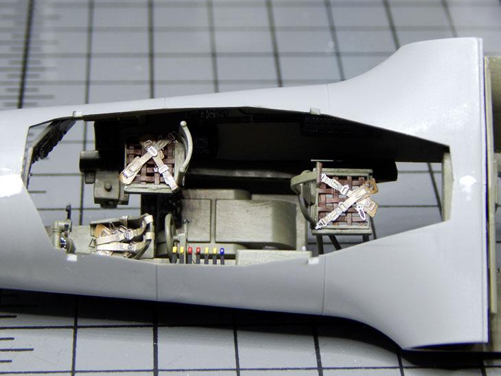 You can now build (plastic) model kits in virtual reality. : Scalemodel